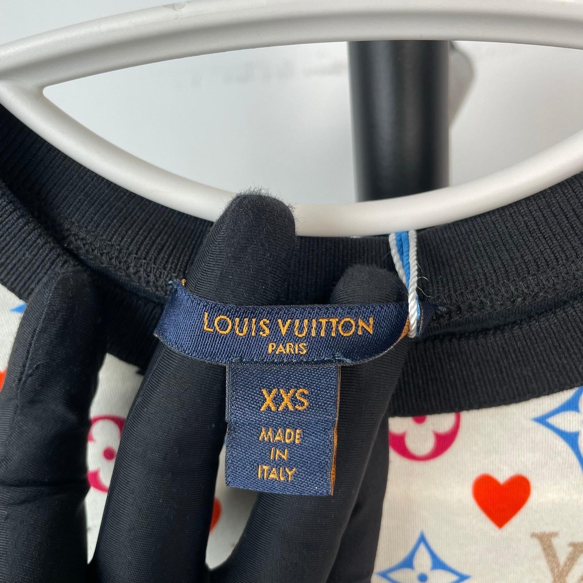 Louis Vuitton Louis Vuitton Multi T-Shirt XXS Men Size US XXS / EU 40 - 6 Thumbnail