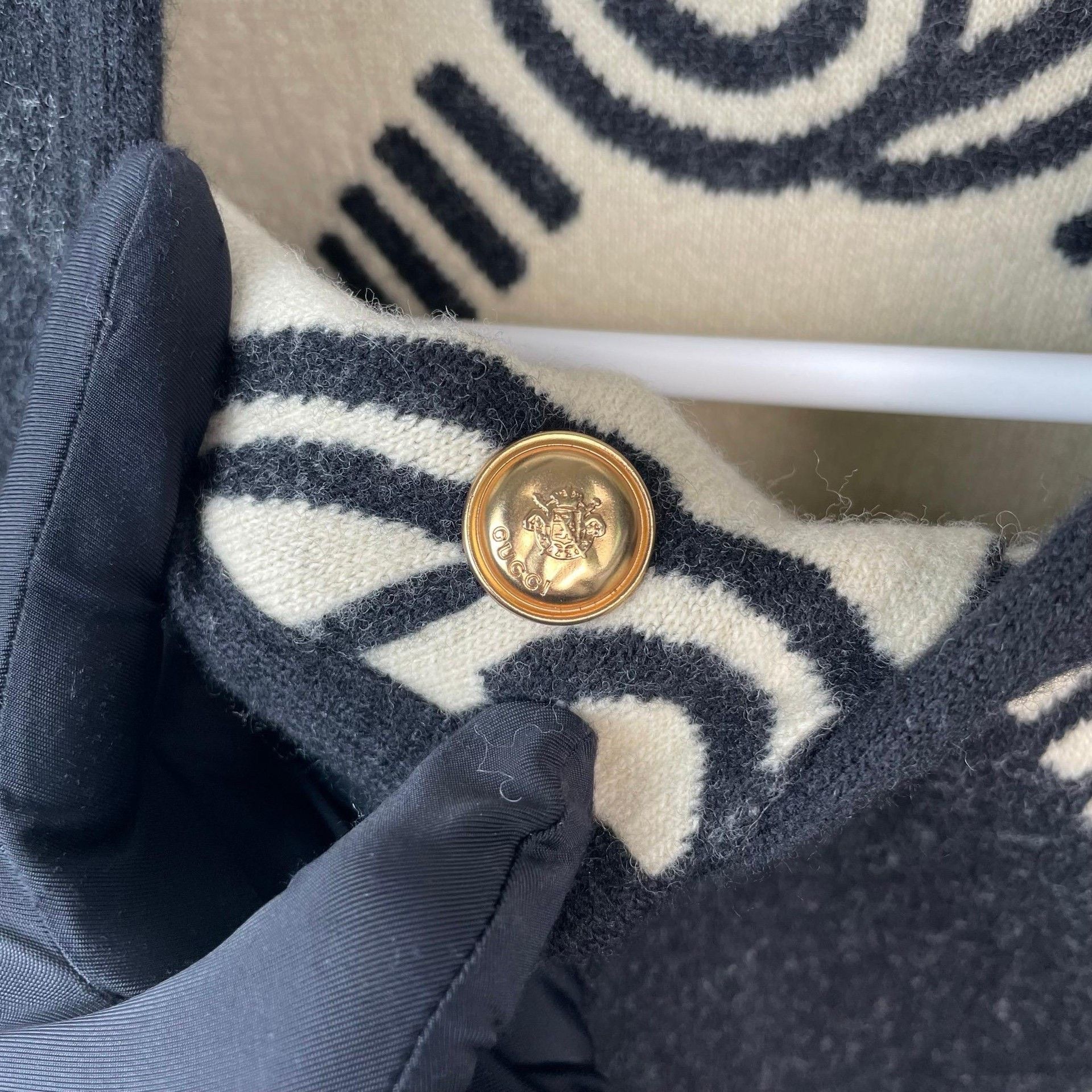 Gucci Gucci Wool Black Coat XS Women Size XS / US 0-2 / IT 36-38 - 5 Thumbnail