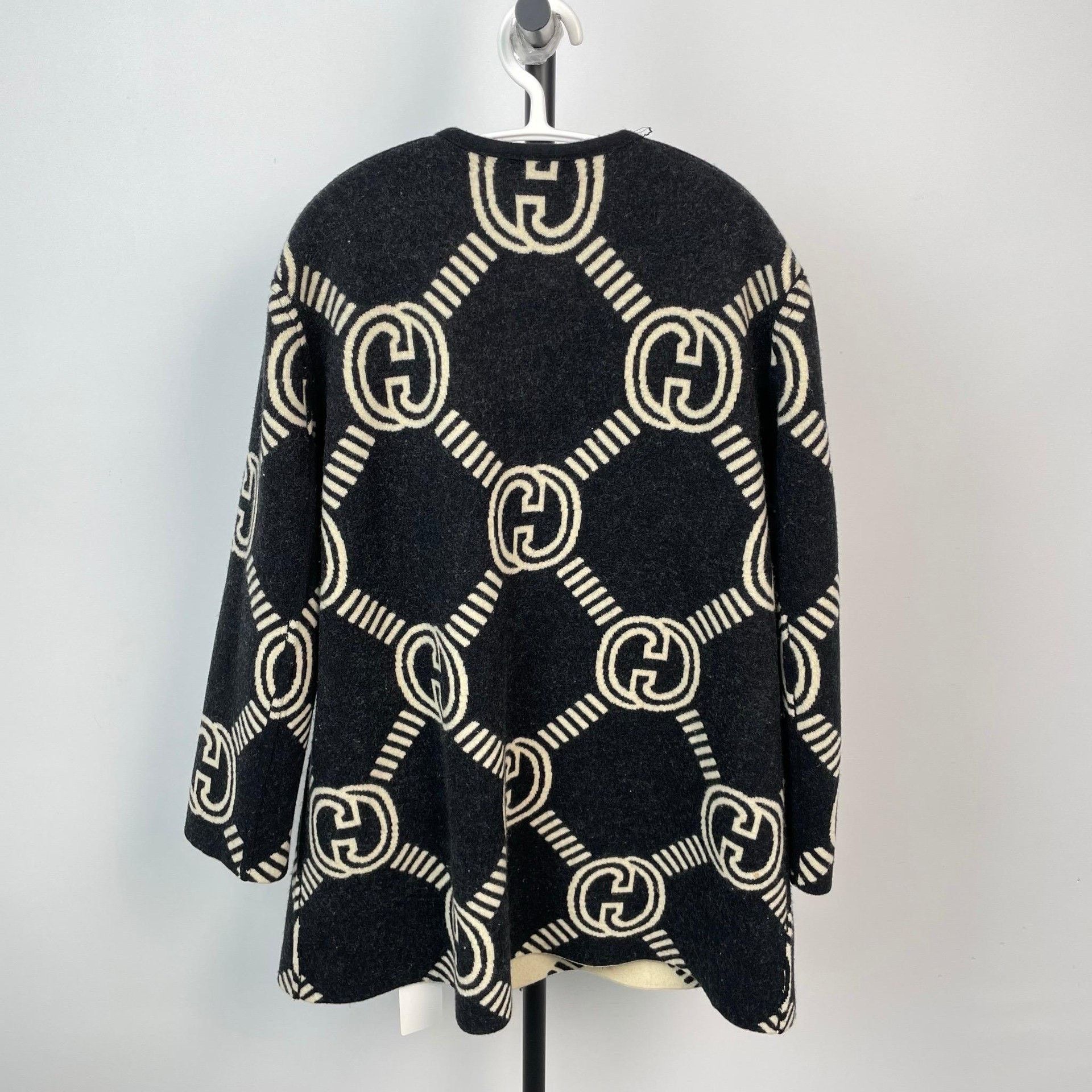 Gucci Gucci Wool Black Coat XS Women Size XS / US 0-2 / IT 36-38 - 2 Thumbnail