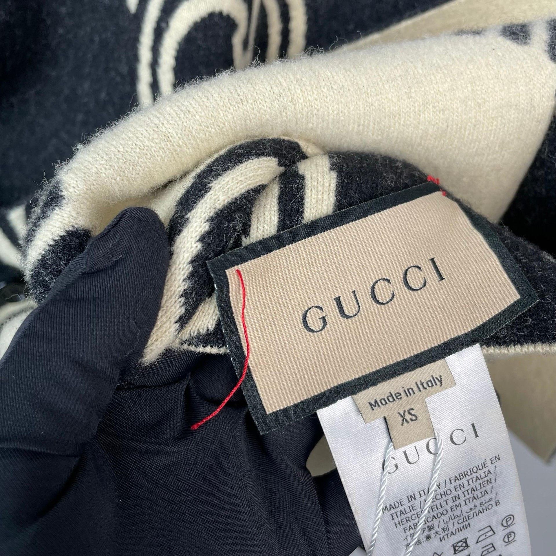 Gucci Gucci Wool Black Coat XS Women Size XS / US 0-2 / IT 36-38 - 4 Thumbnail