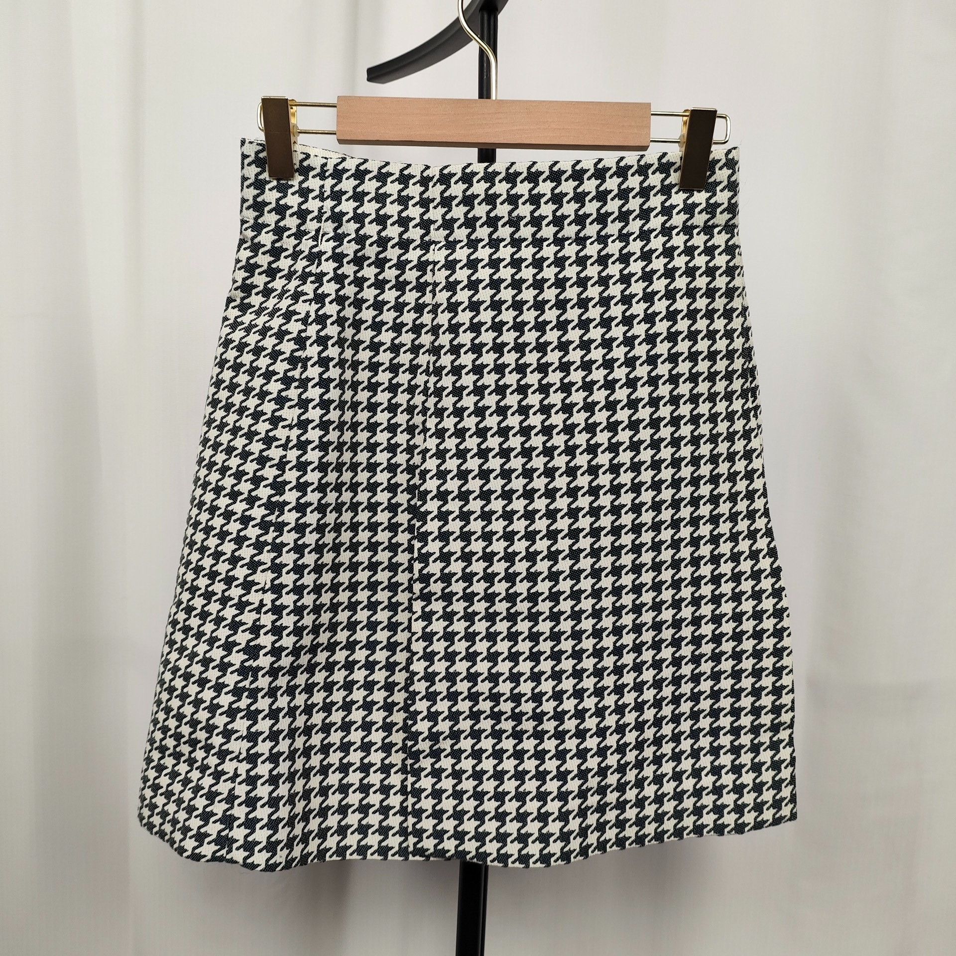 Dior Dior Black Skirt 36 Women Size 36" / US 14 / IT 50 - 2 Thumbnail