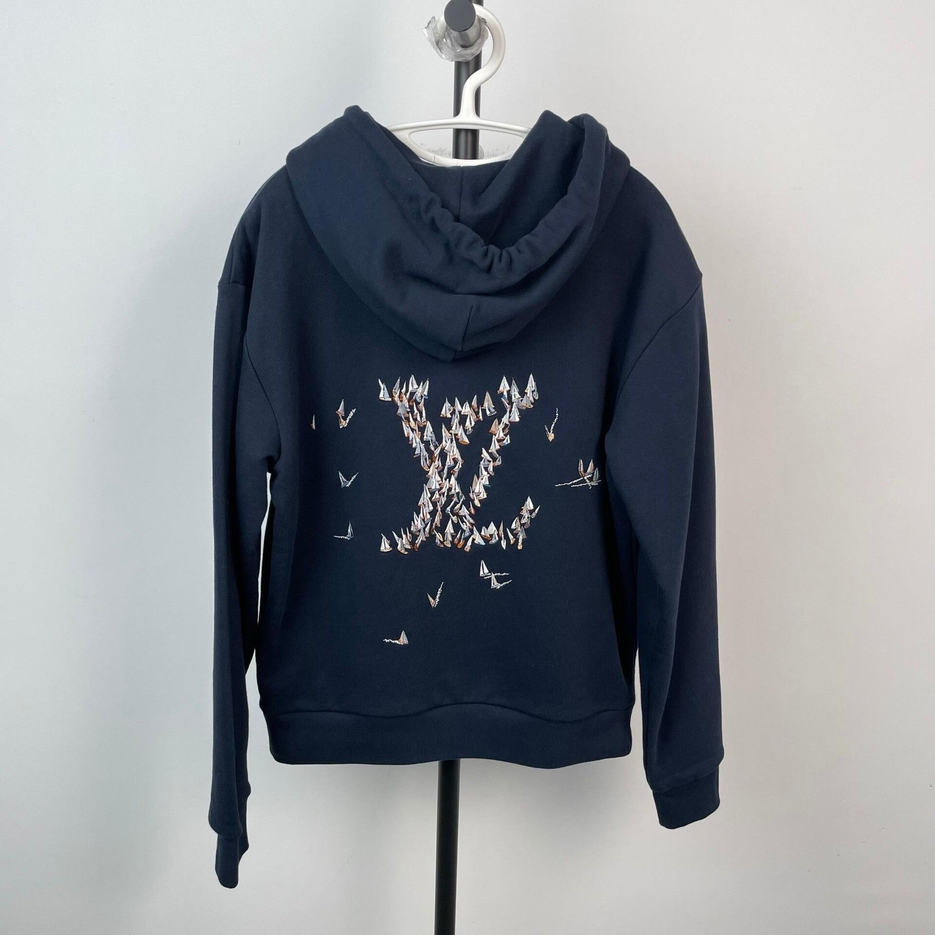 Louis Vuitton Louis Vuitton Hoodie XS Men Size US XS / EU 42 / 0 - 2 Thumbnail