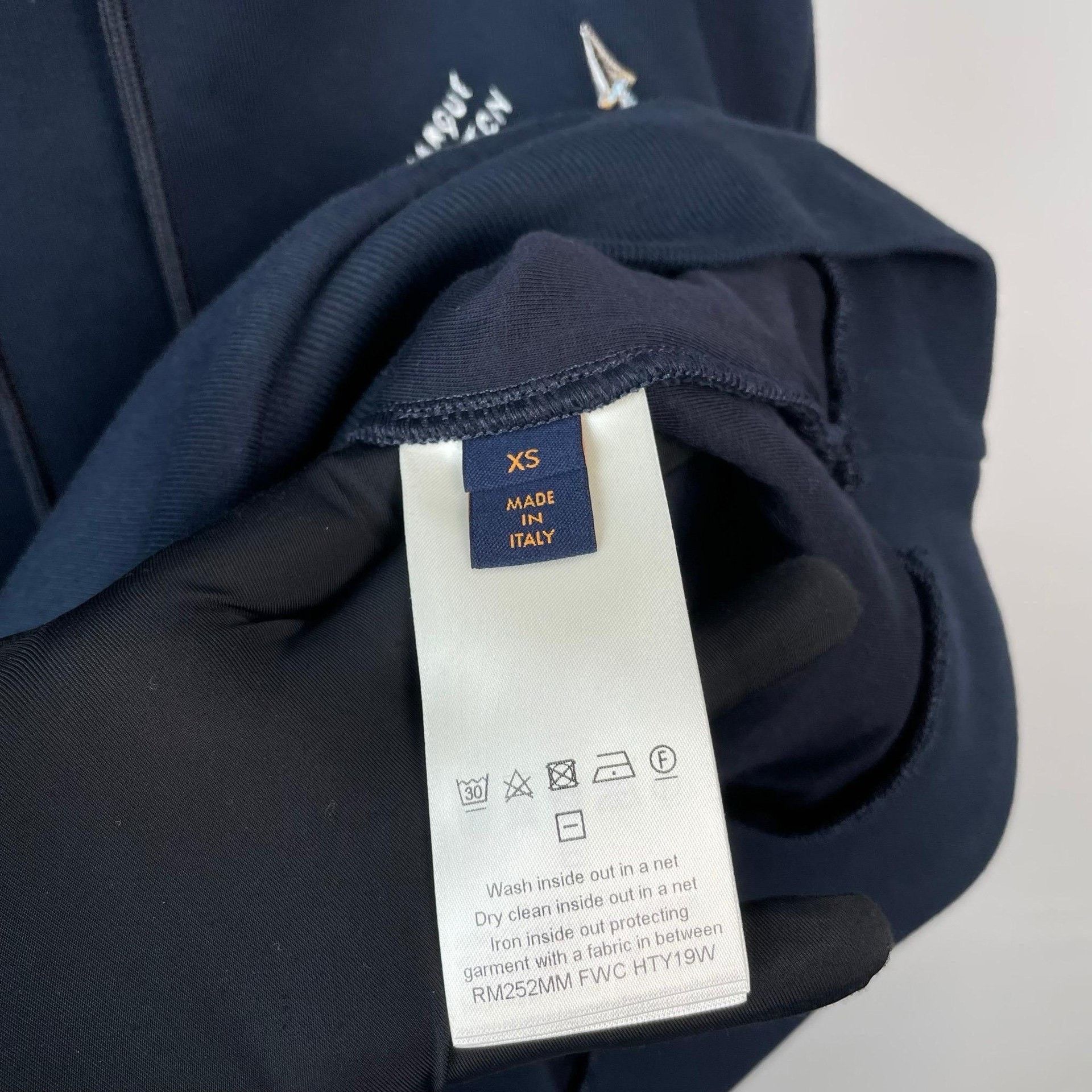 Louis Vuitton Louis Vuitton Hoodie XS Men Size US XS / EU 42 / 0 - 8 Thumbnail