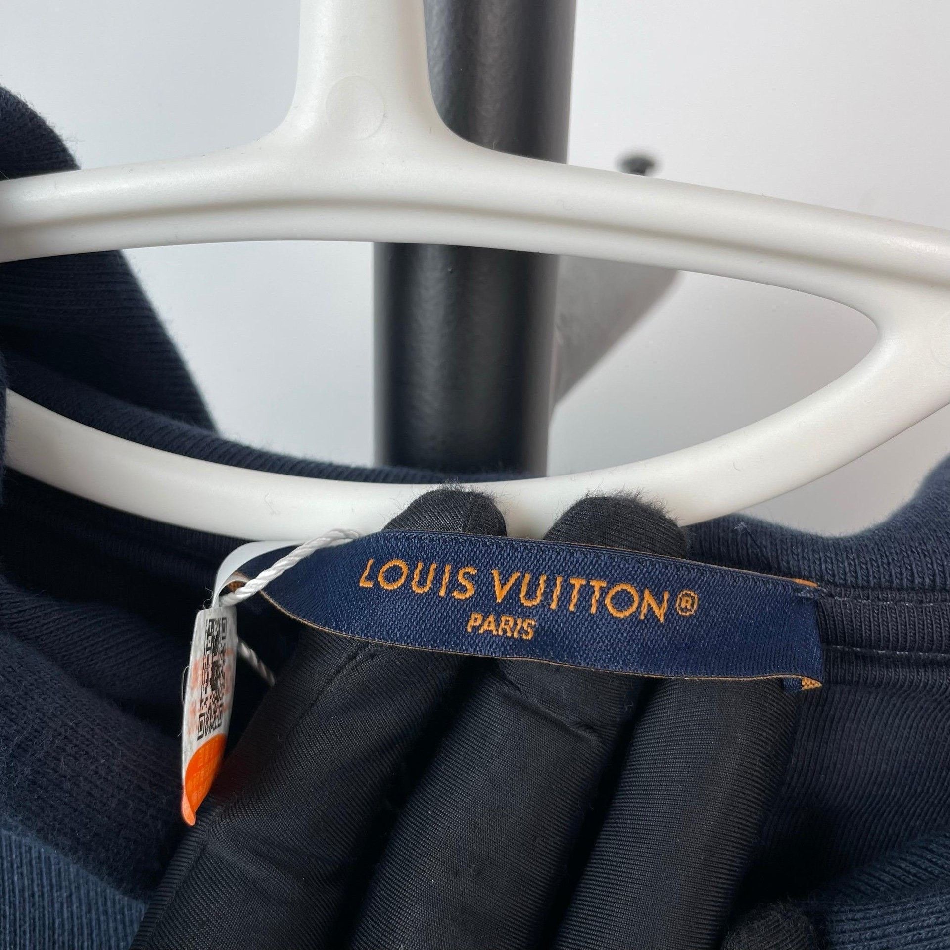 Louis Vuitton Louis Vuitton Hoodie XS Men Size US XS / EU 42 / 0 - 7 Thumbnail