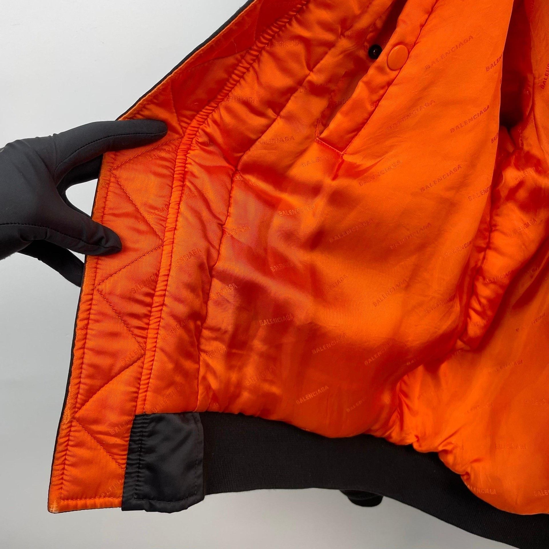 Balenciaga Balenciaga Orange Heavy Coat L Men Size US L / EU 52-54 / 3 - 5 Thumbnail
