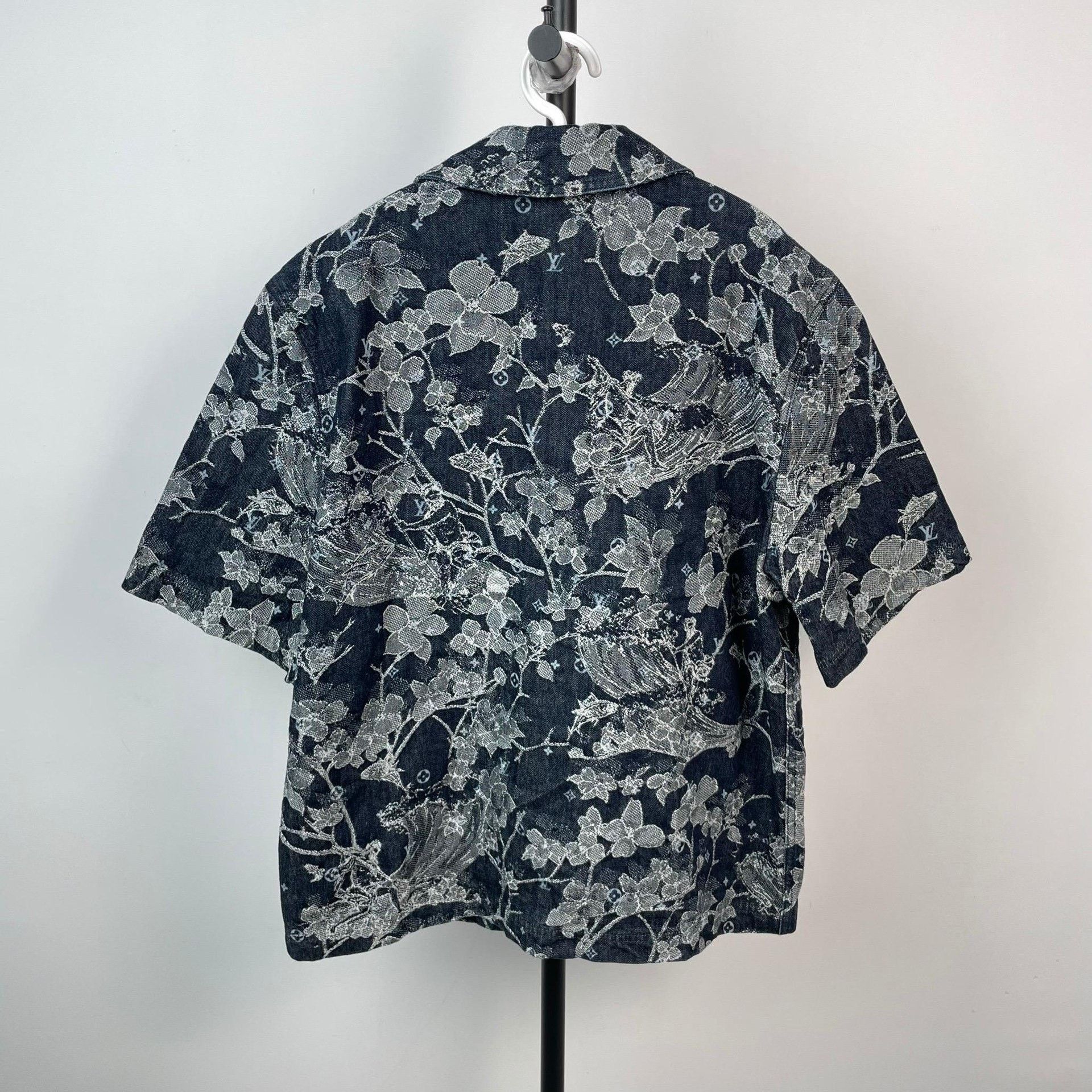 Louis Vuitton Louis Vuitton Blue T-Shirt M Men Size US M / EU 48-50 / 2 - 2 Thumbnail