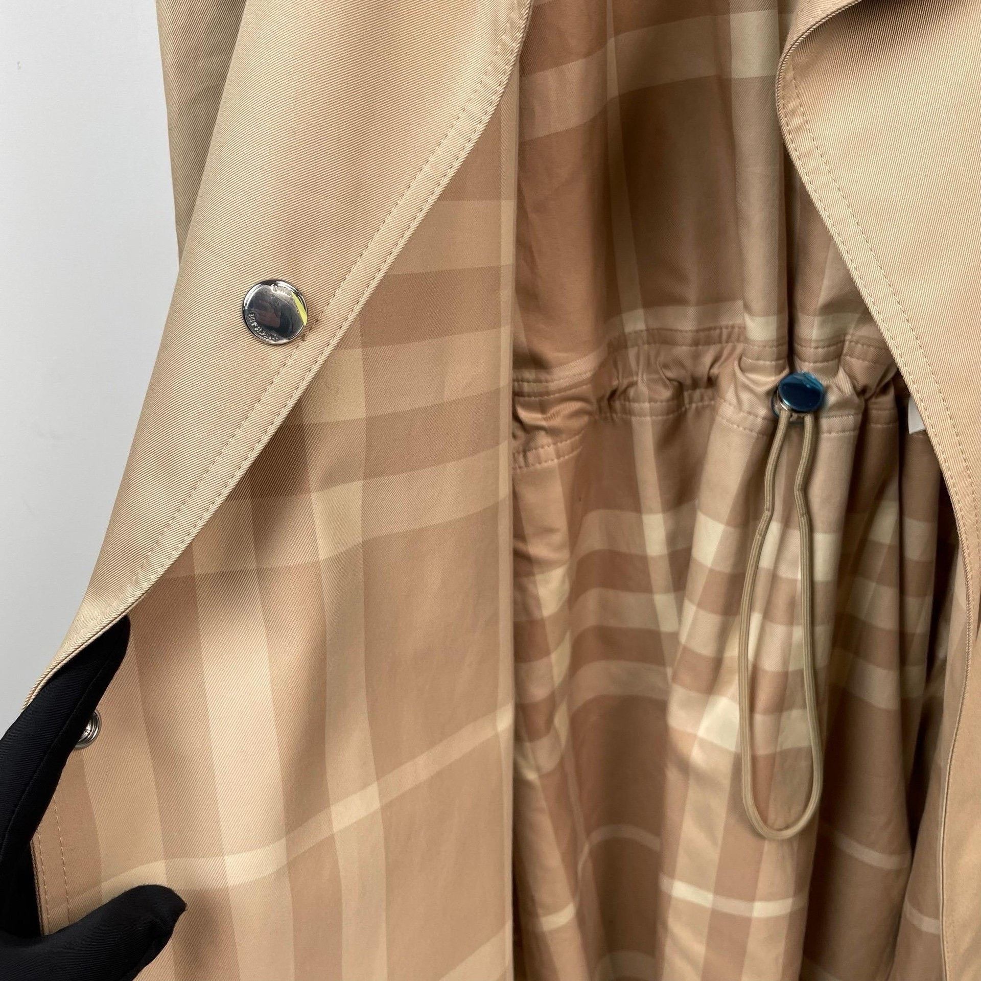 Burberry Burberry Plaid Long Beige Coat 36 Women Size S / US 4 / IT 40 - 3 Thumbnail