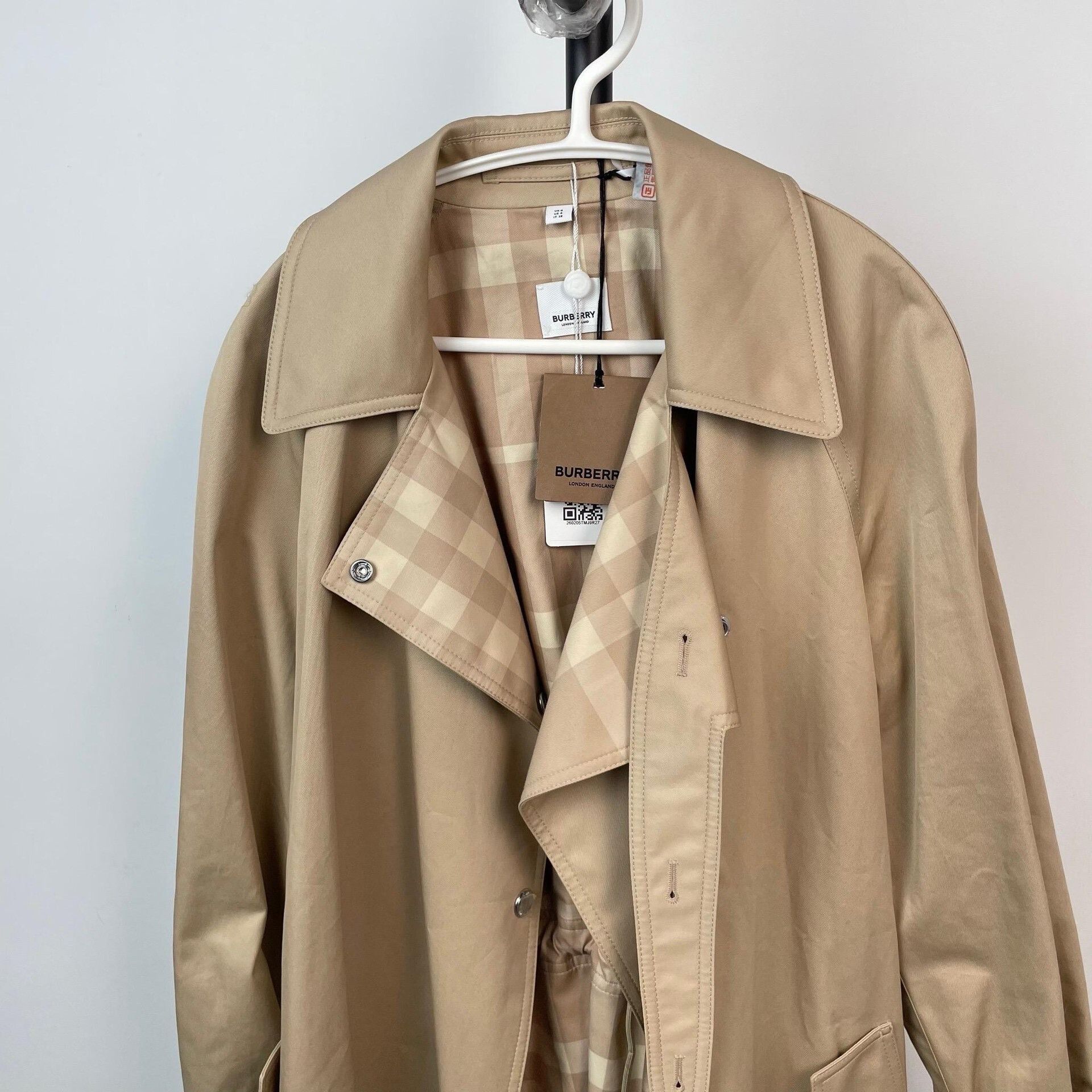 Burberry Burberry Plaid Long Beige Coat 36 Women Size S / US 4 / IT 40 - 5 Thumbnail