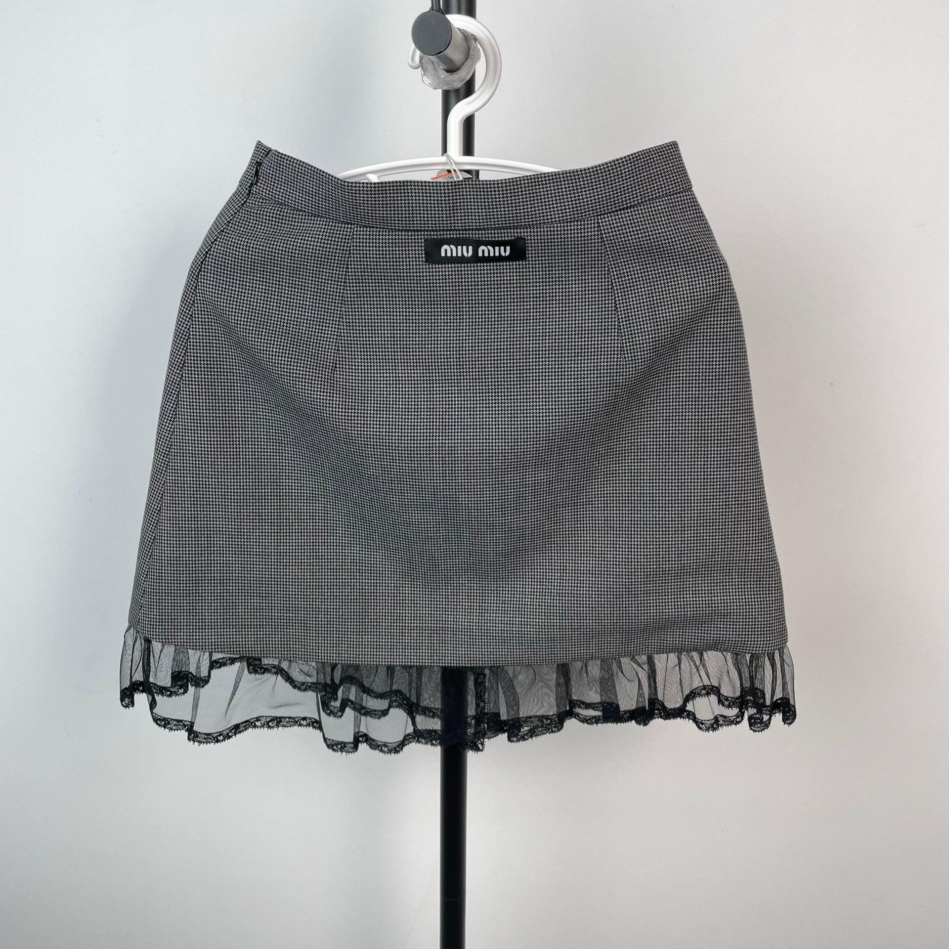 Miu Miu Miu Miu Gray Skirt 40 Women Size 40" / US 18 - 4 Thumbnail