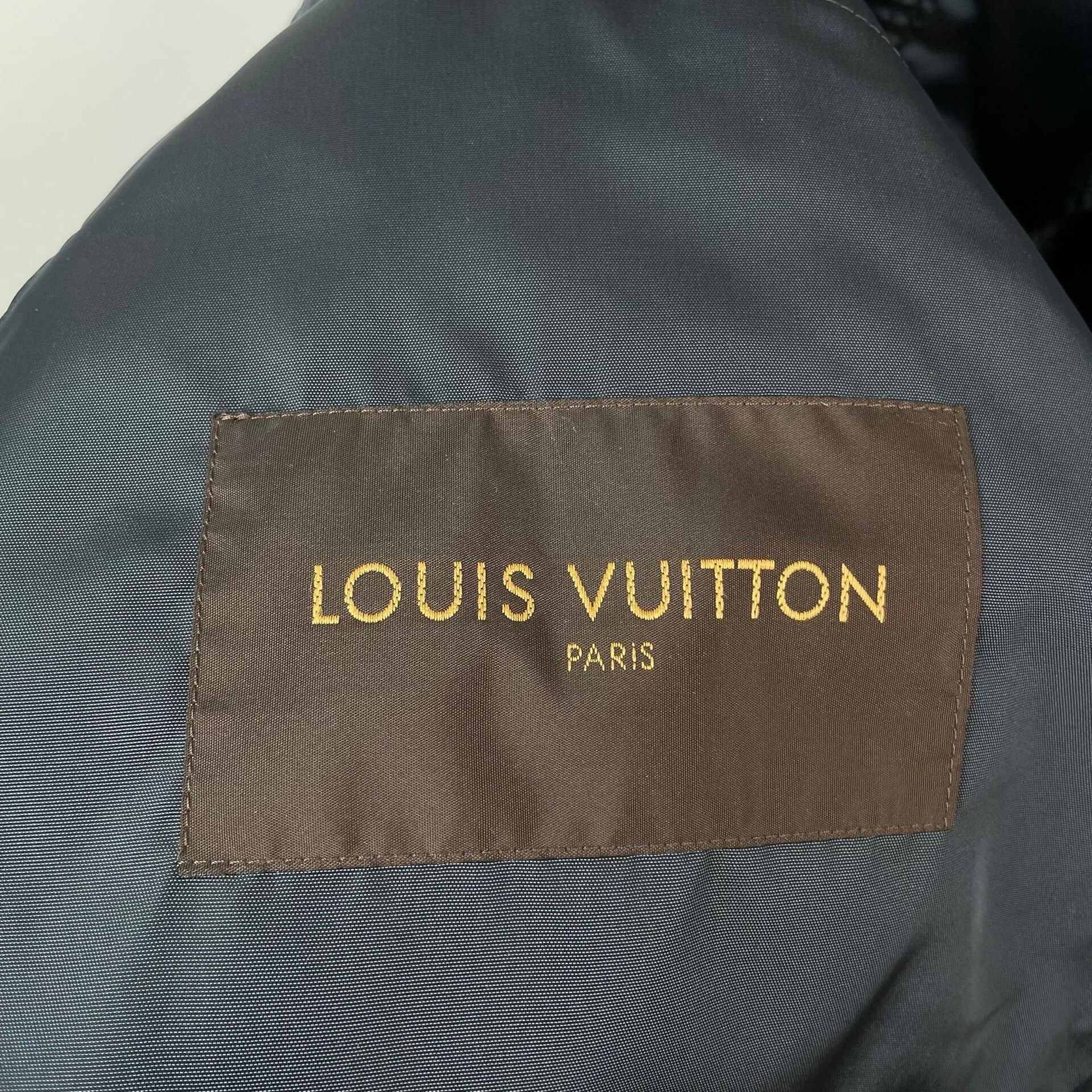 Louis Vuitton Louis Vuitton Blue Light Jacket S Men Size US S / EU 44-46 / 1 - 4 Thumbnail