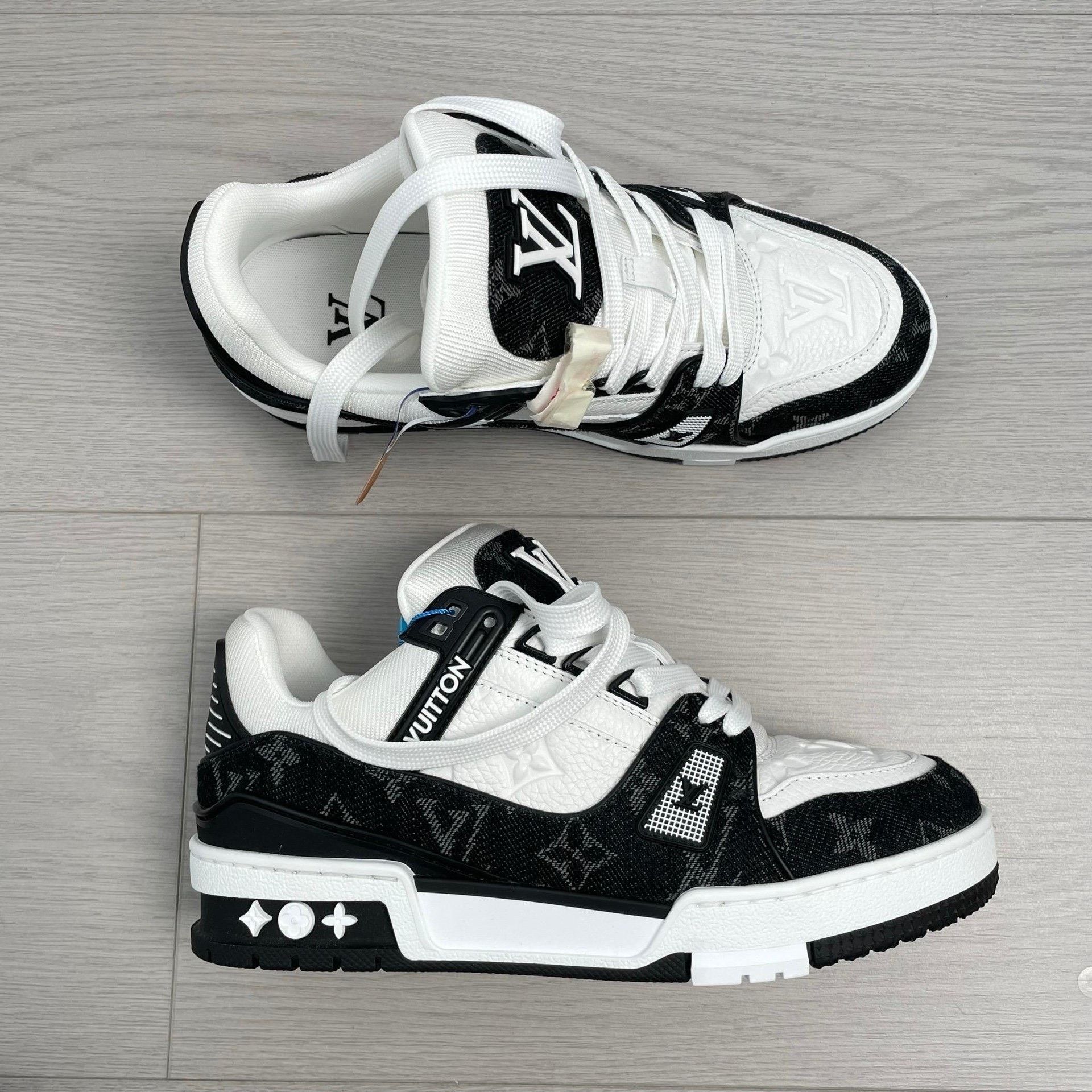Louis Vuitton Louis Vuitton Black Lowtop Sneakers 37 Women Size US 6.5 / IT 36.5 - 4 Thumbnail