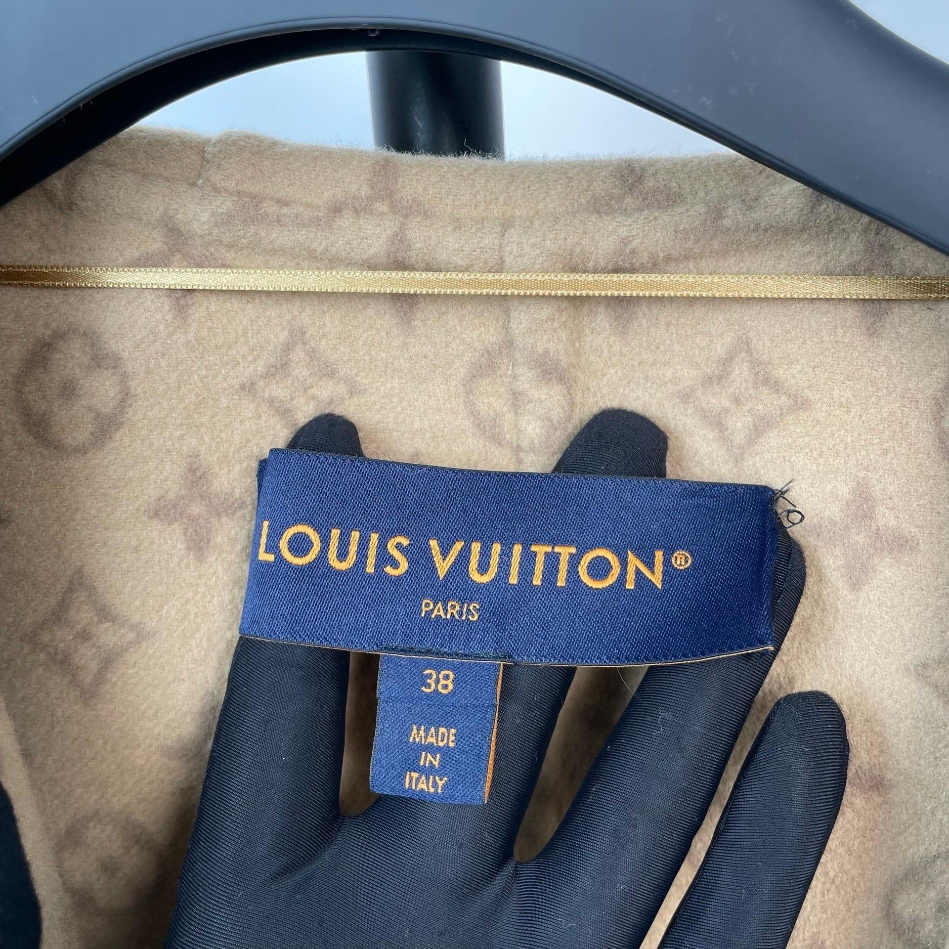Louis Vuitton Louis Vuitton Heavy Coat 38 Men Size US S / EU 44-46 / 1 - 6 Thumbnail