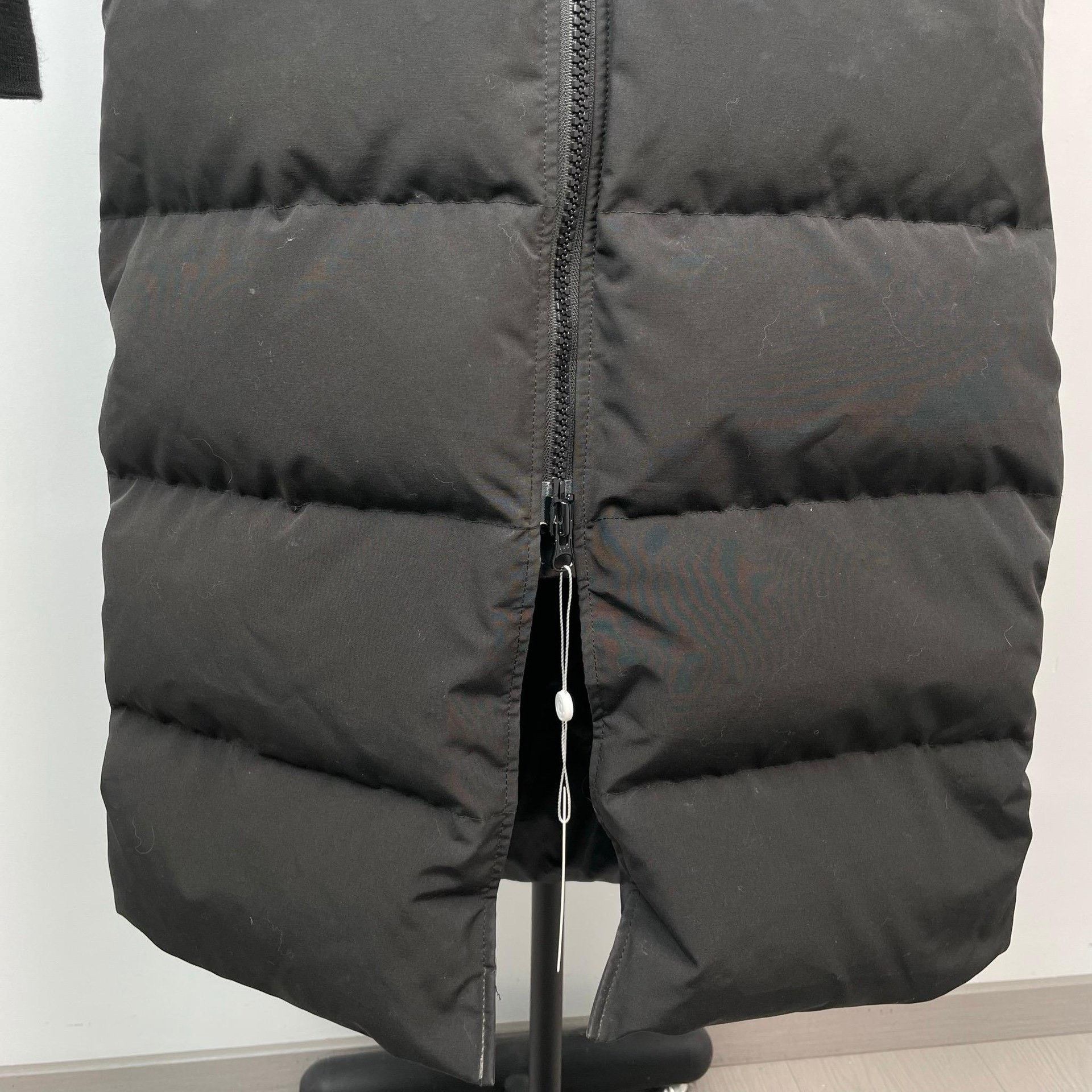 Canada Goose Canada Goose Black Down Jacket XS Women Size XS / US 0-2 / IT 36-38 - 3 Thumbnail