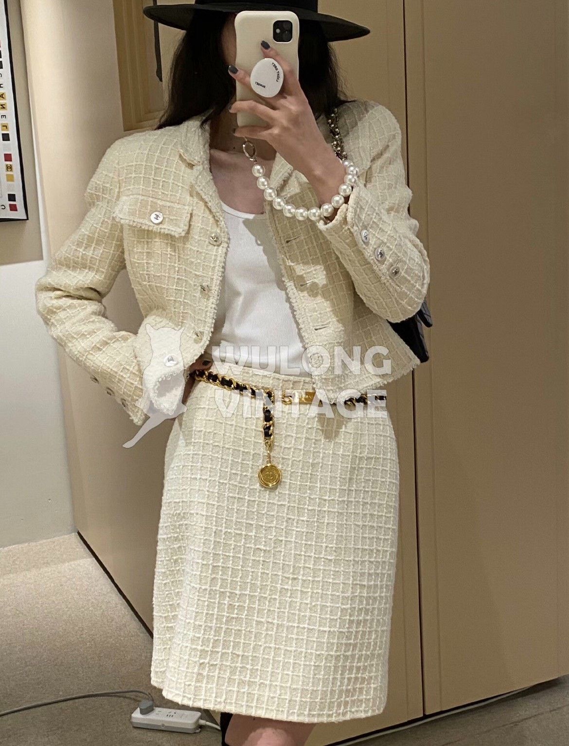 Chanel Chanel Plaid White Jacket XS Women Size XS / US 0-2 / IT 36-38 - 2 Thumbnail