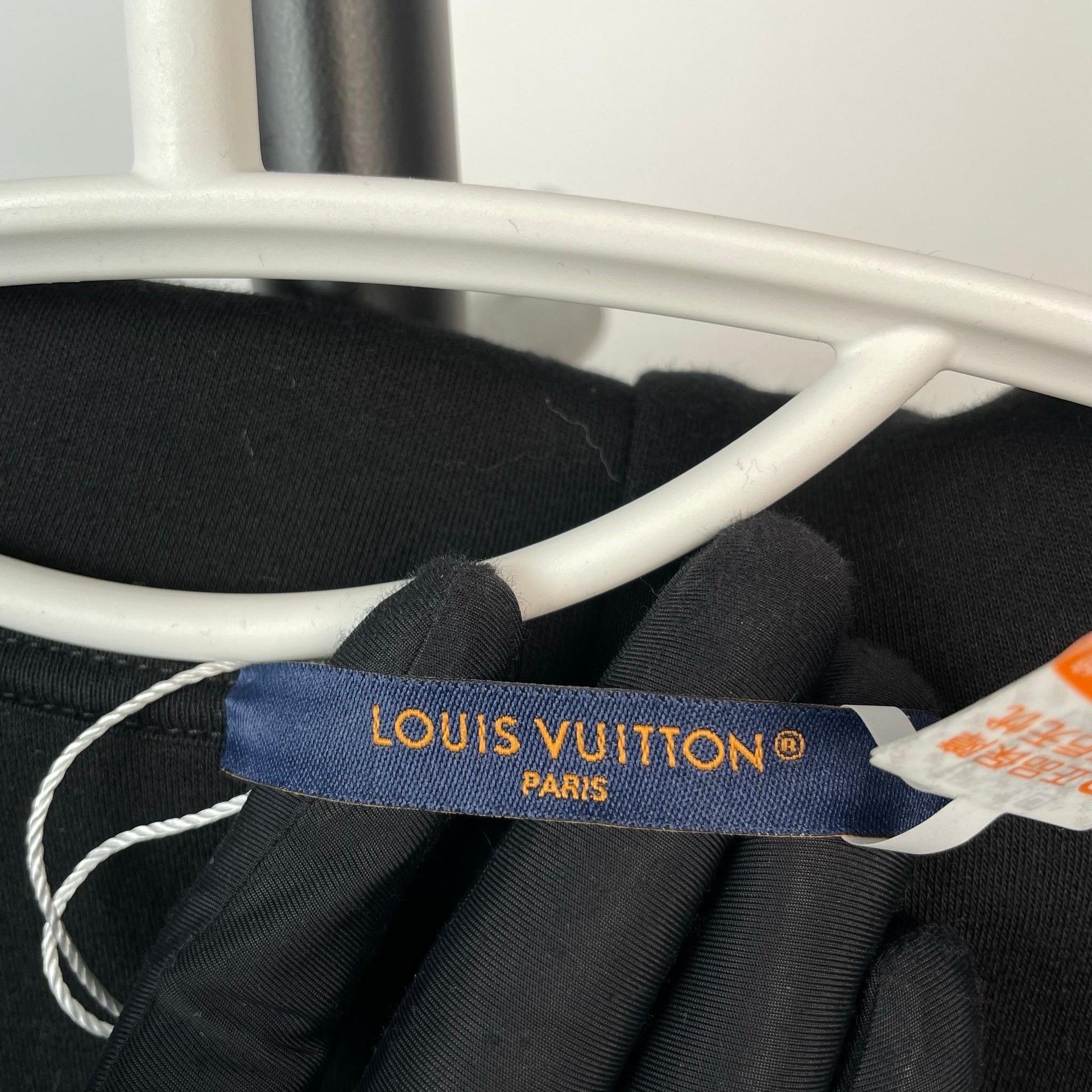 Louis Vuitton Louis Vuitton Black Jacket M Women Size M / US 6-8 / IT 42-44 - 5 Thumbnail