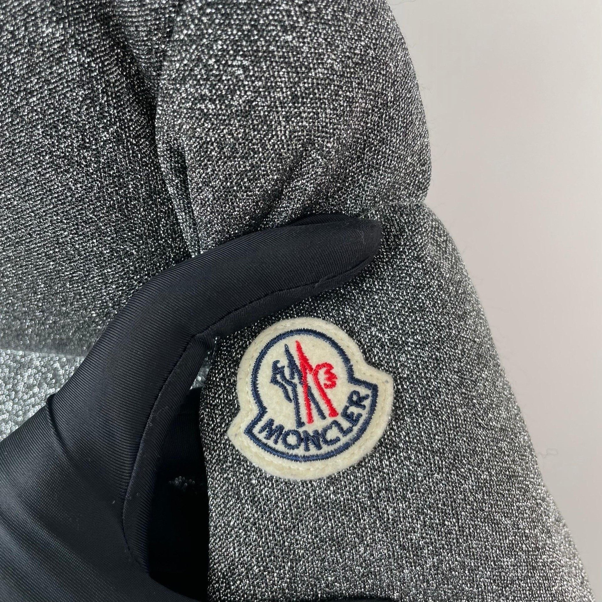 Moncler Moncler Down Gray Down Jacket M Women Size M / US 6-8 / IT 42-44 - 4 Thumbnail
