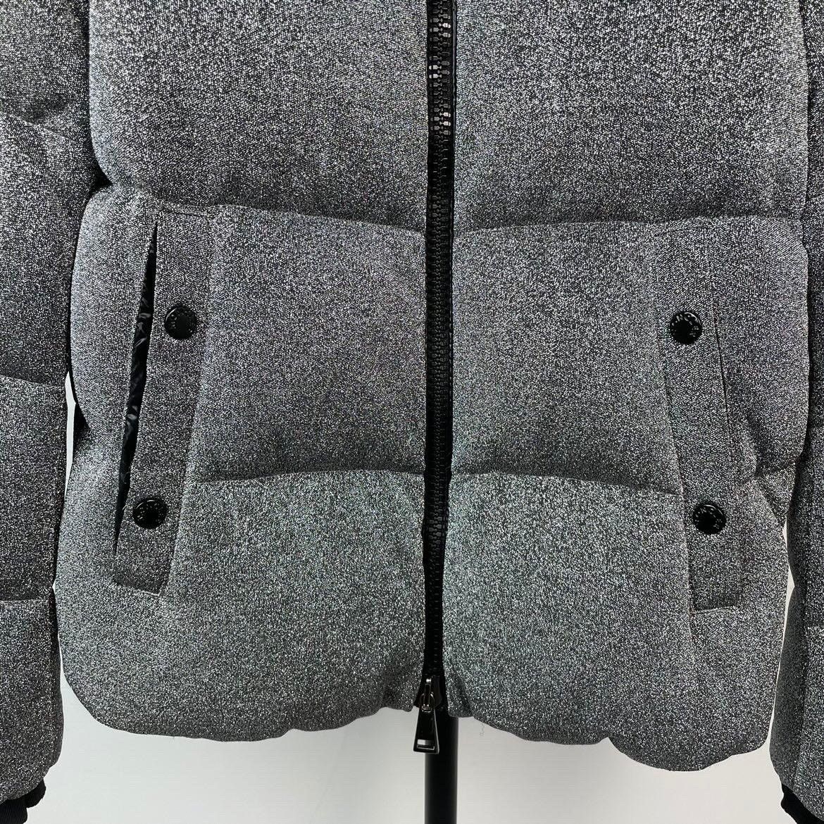 Moncler Moncler Down Gray Down Jacket M Women Size M / US 6-8 / IT 42-44 - 3 Thumbnail