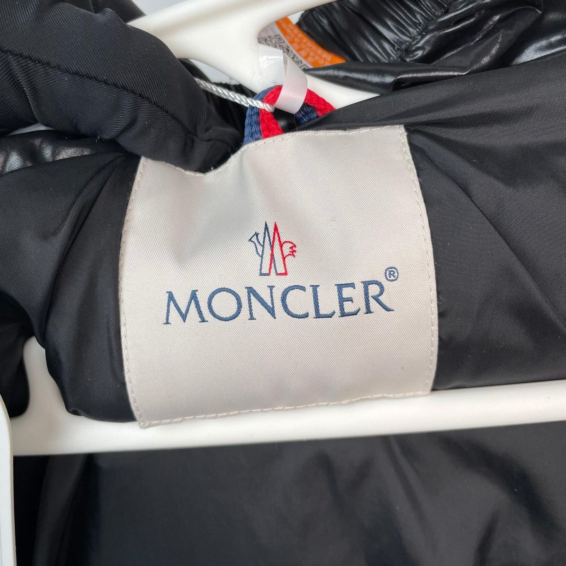Moncler Moncler Down Long Black Down Jacket M Women Size M / US 6-8 / IT 42-44 - 7 Thumbnail
