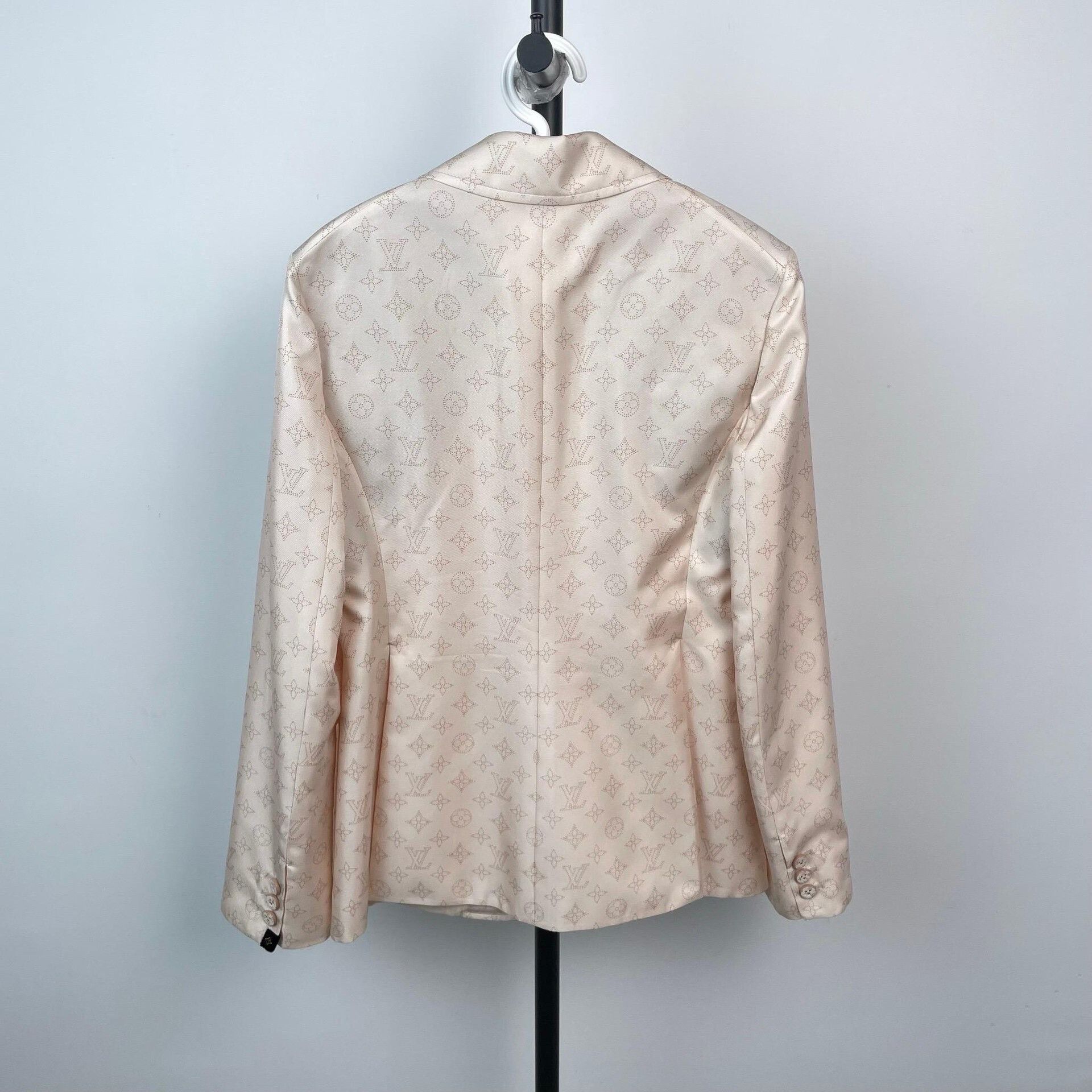 Louis Vuitton Louis Vuitton Jacket 24 Women Size XS / US 0-2 / IT 36-38 - 2 Thumbnail