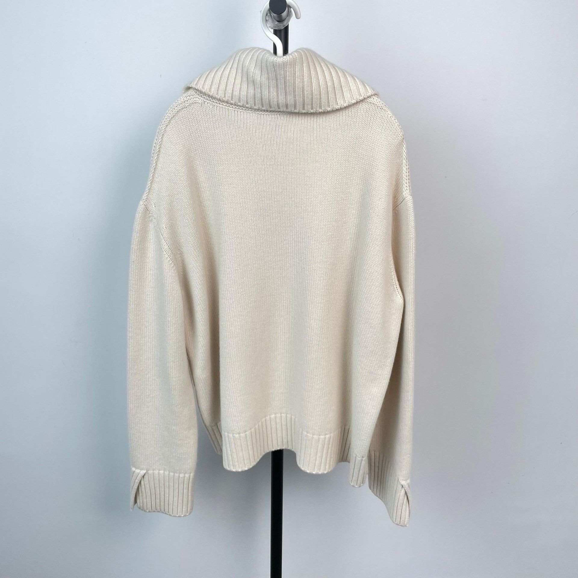 Loro Piana Loro Piana White Sweater L Men Size US L / EU 52-54 / 3 - 2 Thumbnail
