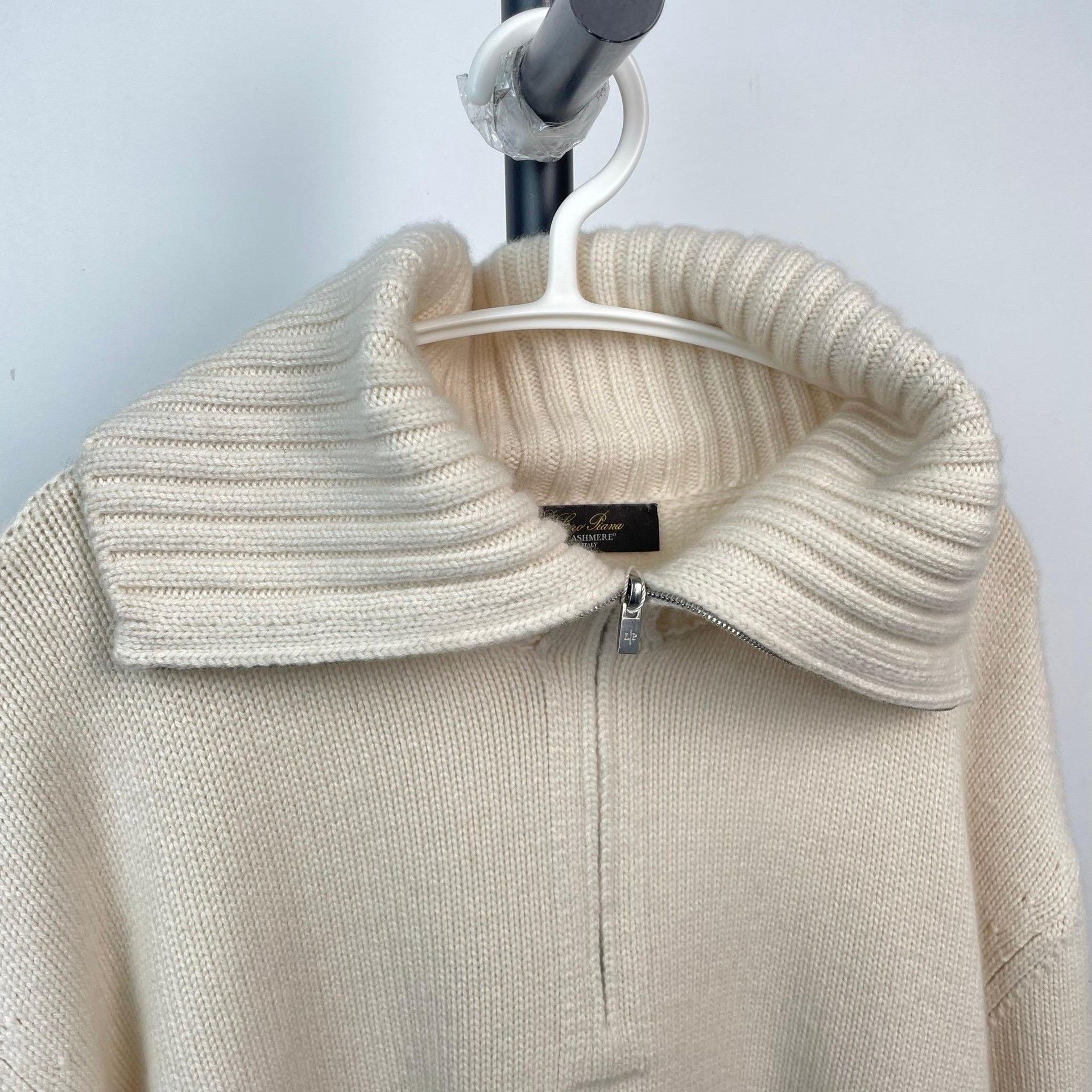 Loro Piana Loro Piana White Sweater L Men Size US L / EU 52-54 / 3 - 3 Thumbnail
