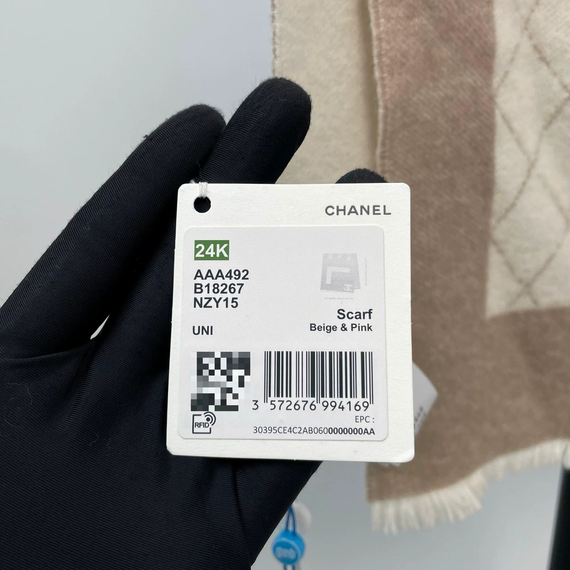 Chanel Chanel Tie-Dye Gradient Pink Scarf 24 Men Size ONE SIZE - 3 Thumbnail