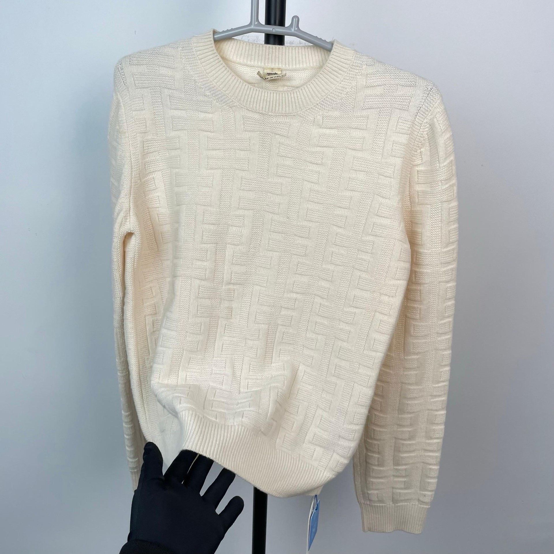 Hermes Hermes White Sweater 38 Women Size S / US 4 / IT 40 - 2 Thumbnail