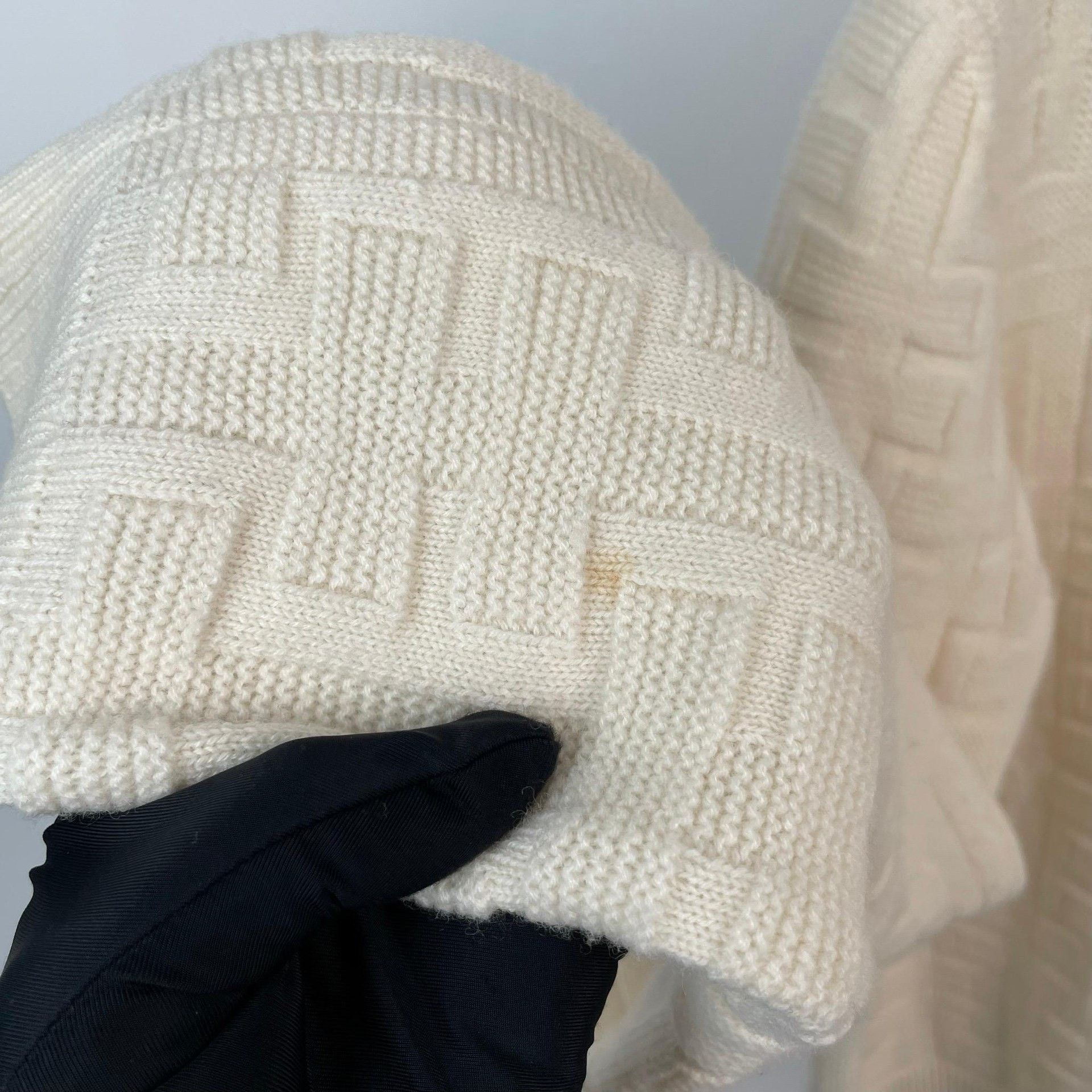 Hermes Hermes White Sweater 38 Women Size S / US 4 / IT 40 - 8 Thumbnail