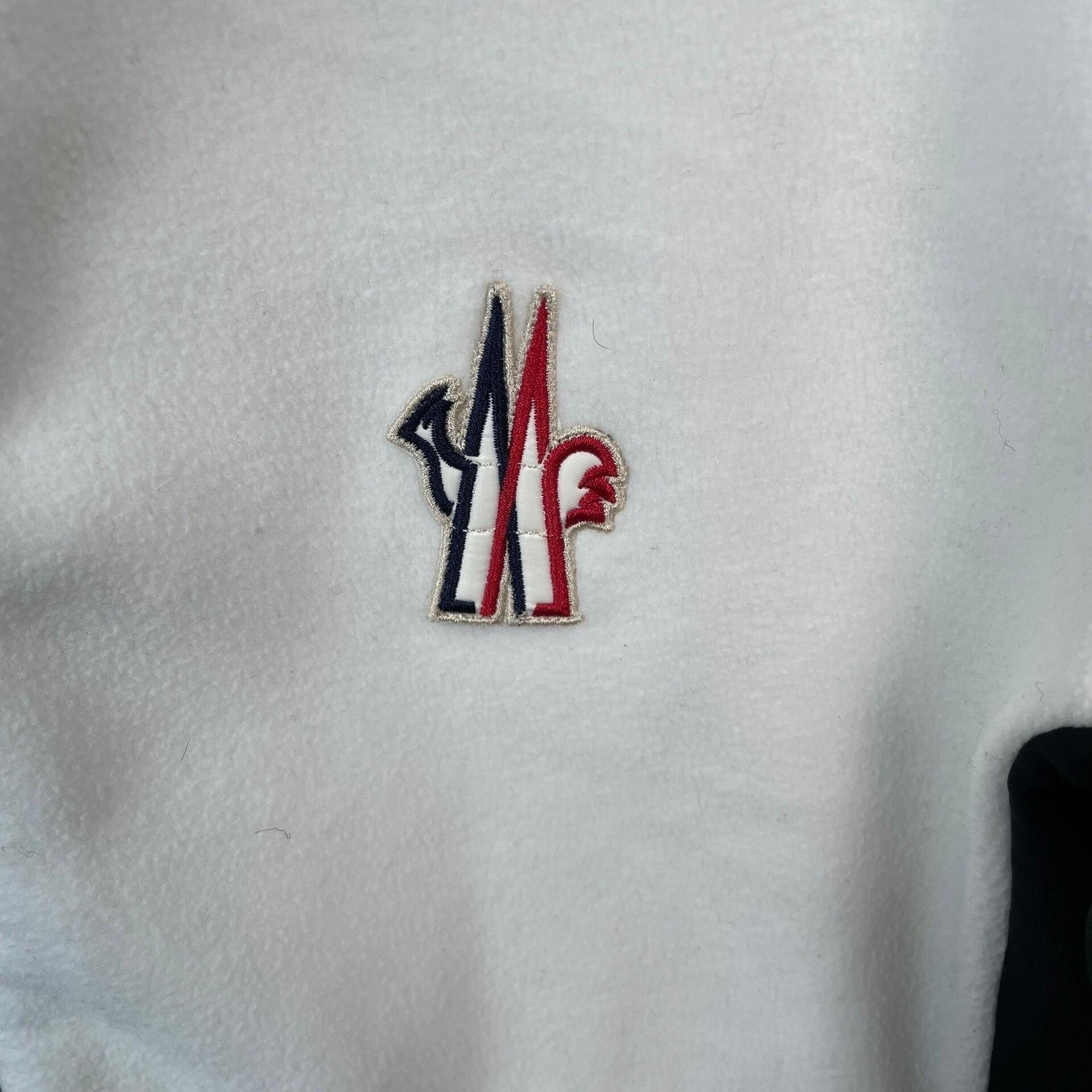 Moncler Moncler Fleece White Light Jacket XL Men Size US XL / EU 56 / 4 - 4 Thumbnail