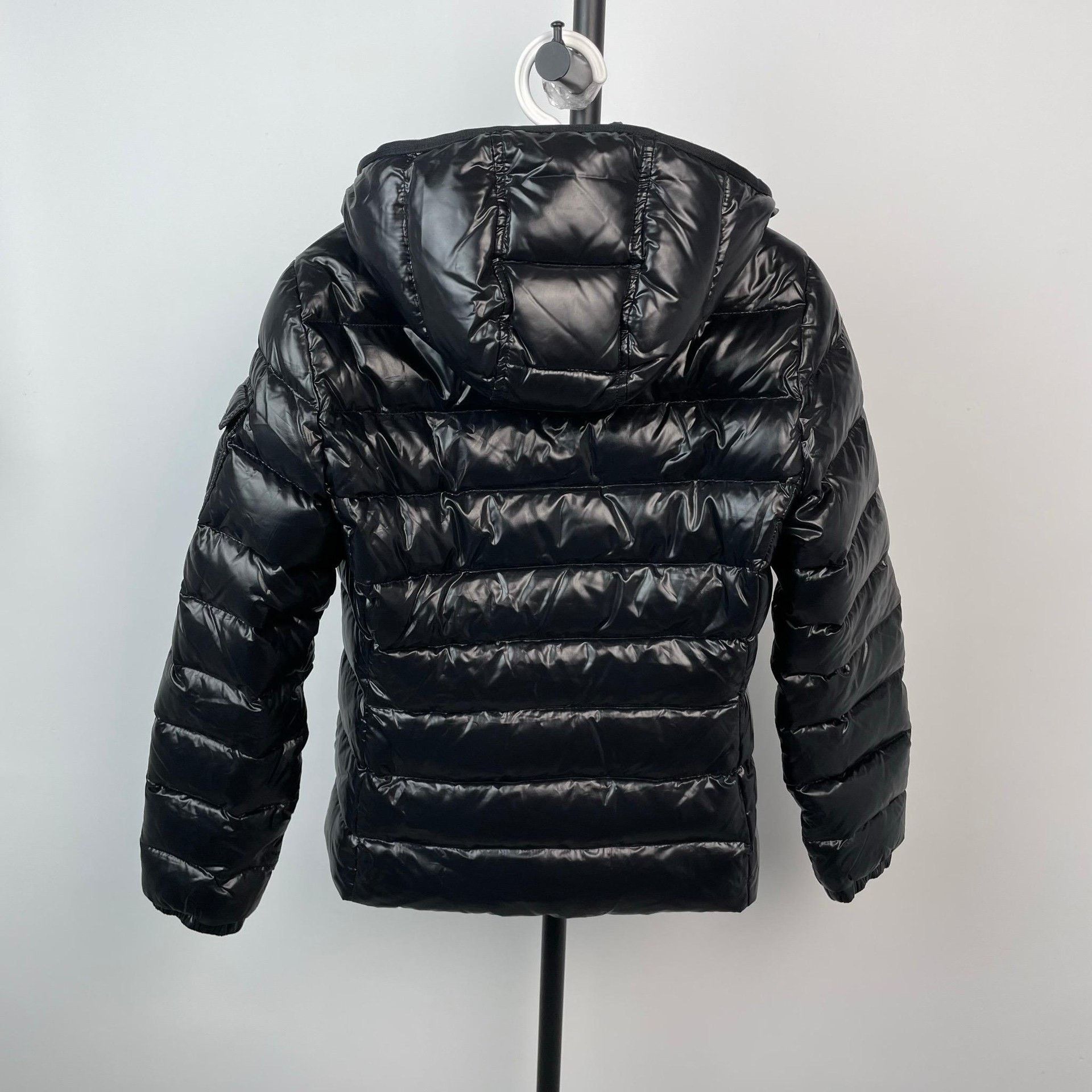 Moncler Moncler Down Black Down Jacket S Women Size S / US 4 / IT 40 - 2 Thumbnail