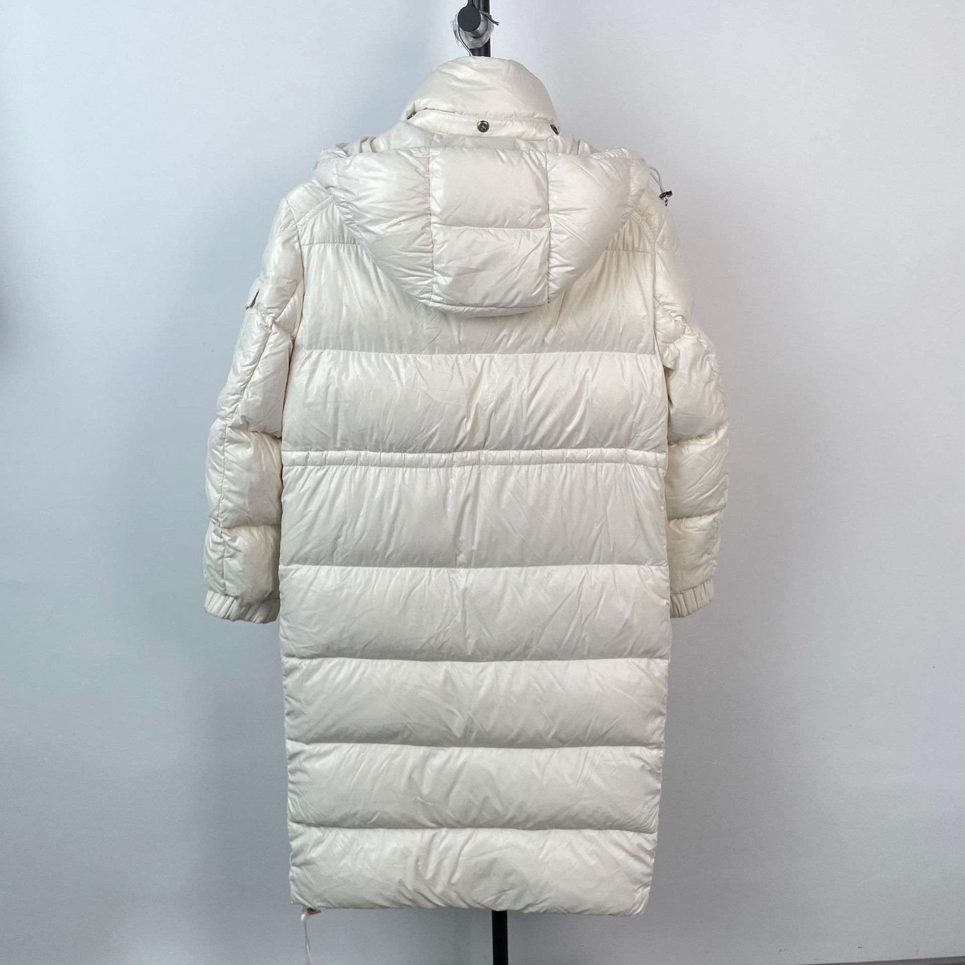 Moncler Moncler White Down Jacket S Women Size S / US 4 / IT 40 - 4 Thumbnail