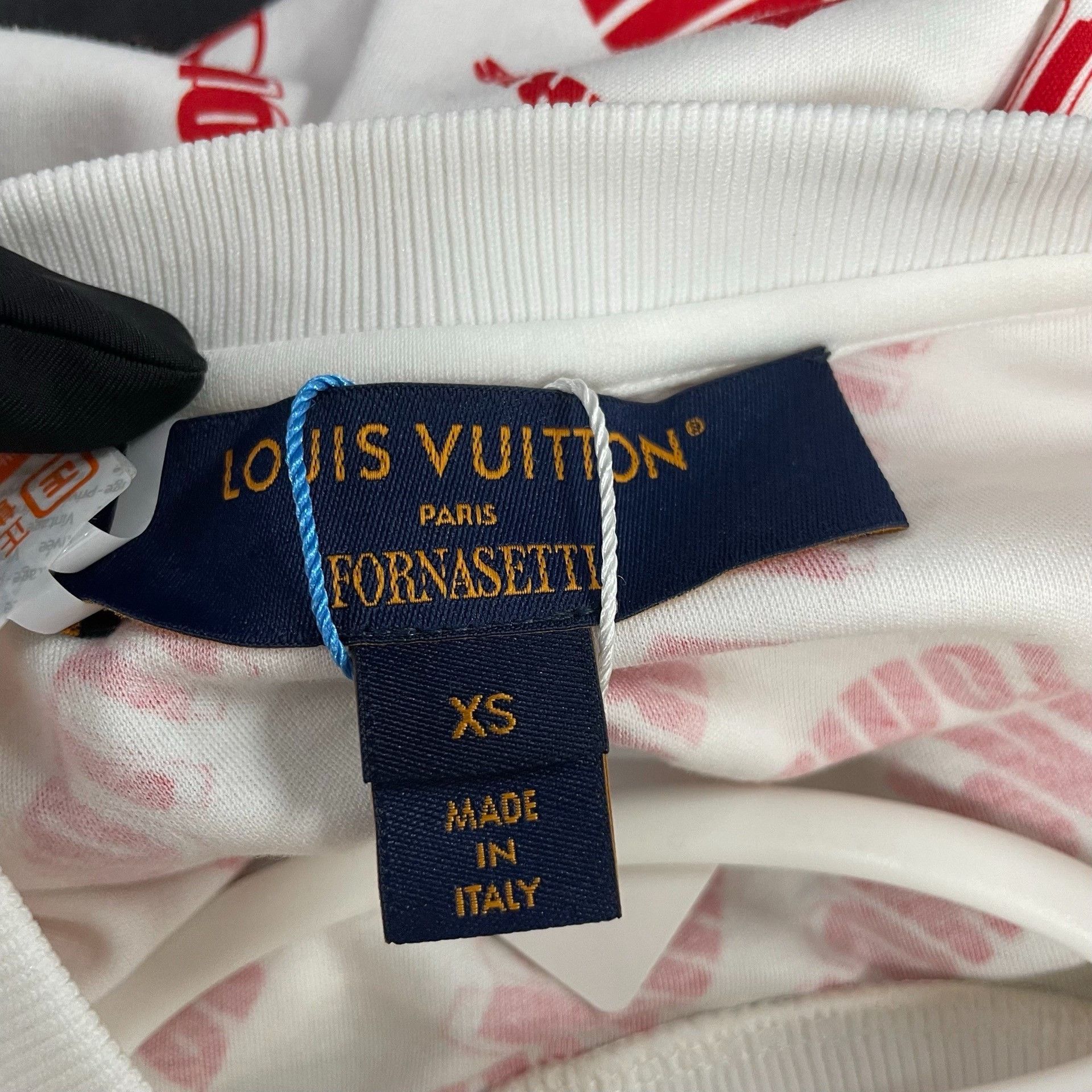Louis Vuitton Louis Vuitton Red T-Shirt XS Men Size US XS / EU 42 / 0 - 3 Thumbnail