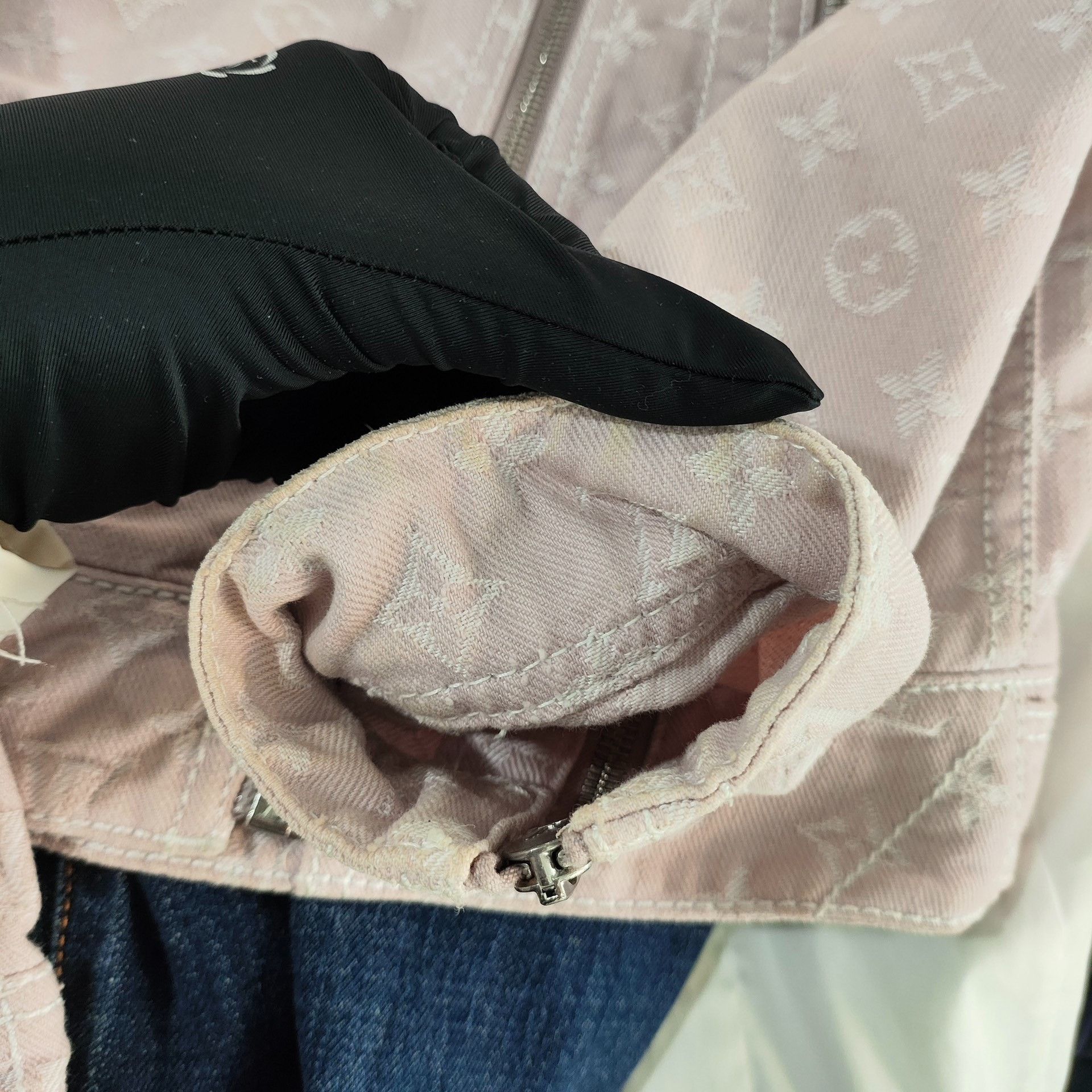 Louis Vuitton Louis Vuitton Pink Jacket 34 Women Size XS / US 0-2 / IT 36-38 - 7 Thumbnail