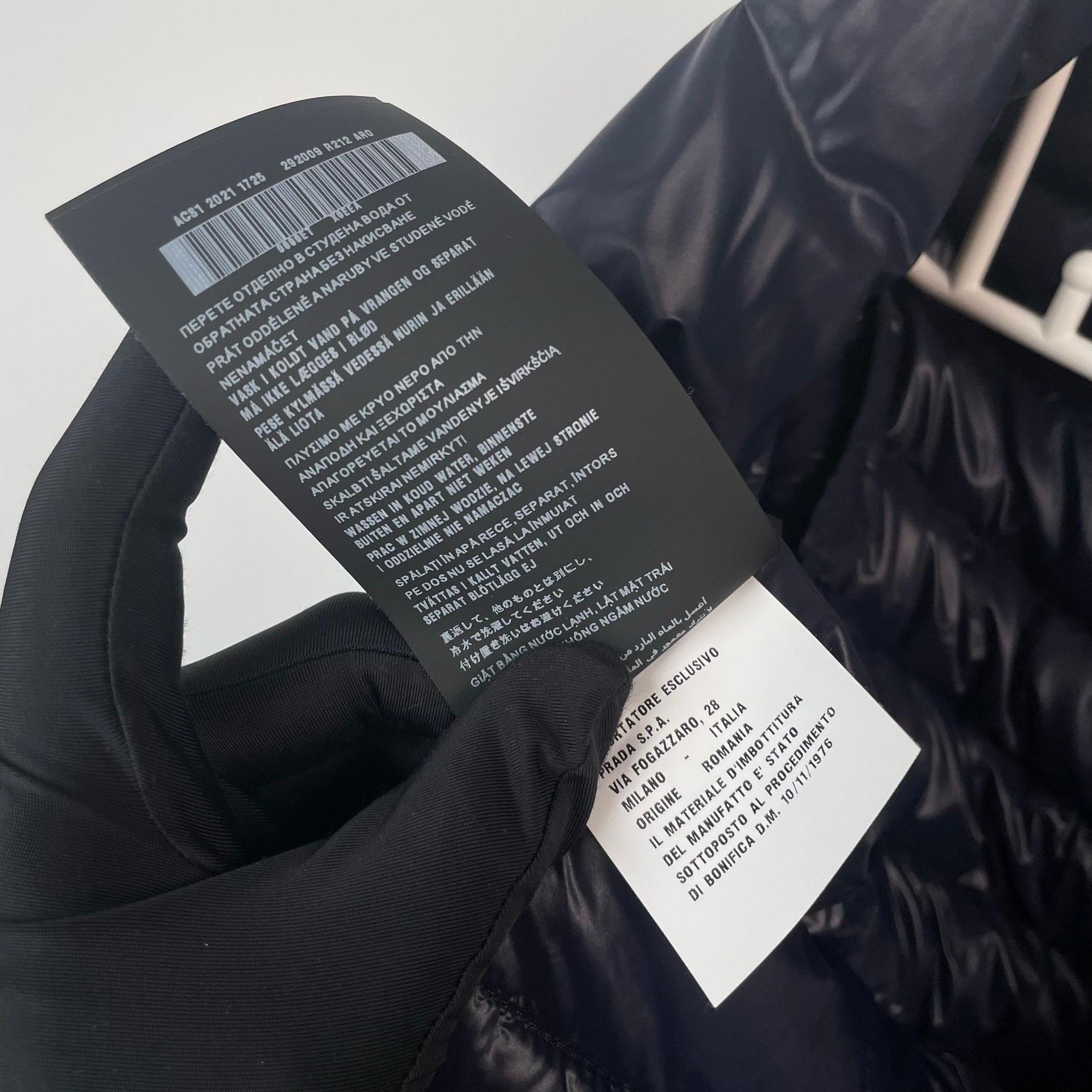 Prada Prada Down Cropped Blue Heavy Coat M Men Size US M / EU 48-50 / 2 - 8 Thumbnail