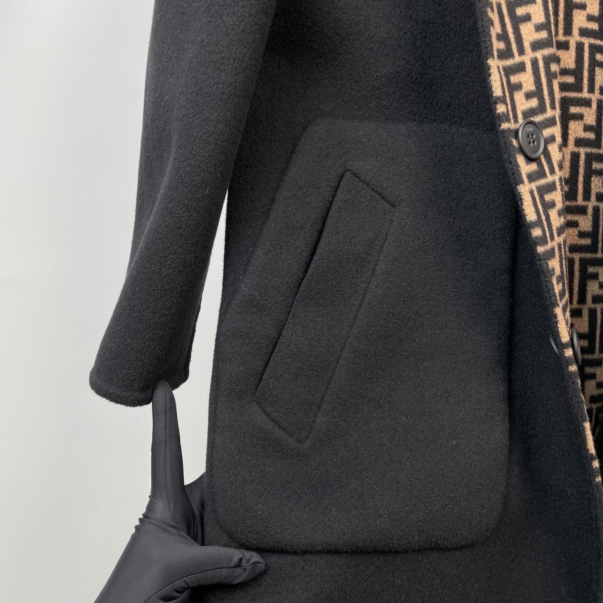 Fendi Fendi Black Heavy Coat 48 Men Size US XL / EU 56 / 4 - 3 Thumbnail