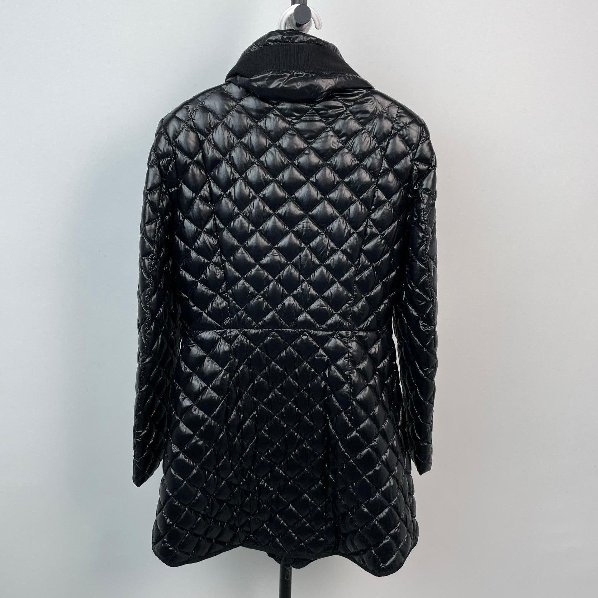 Moncler Moncler Quilted Black Down Jacket S Women Size S / US 4 / IT 40 - 2 Thumbnail