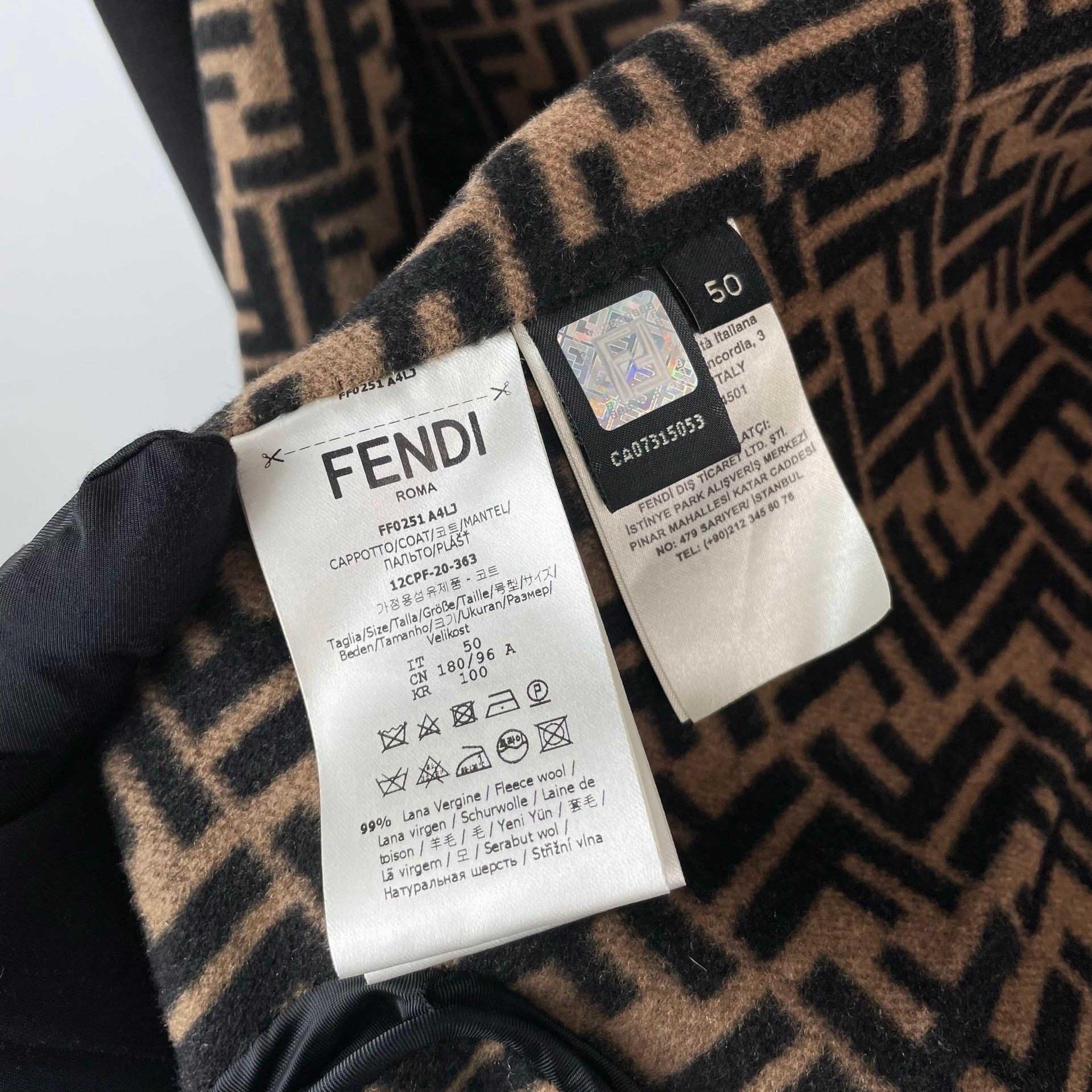 Fendi Fendi Black Heavy Coat 50 Men Size US XL / EU 56 / 4 - 8 Thumbnail