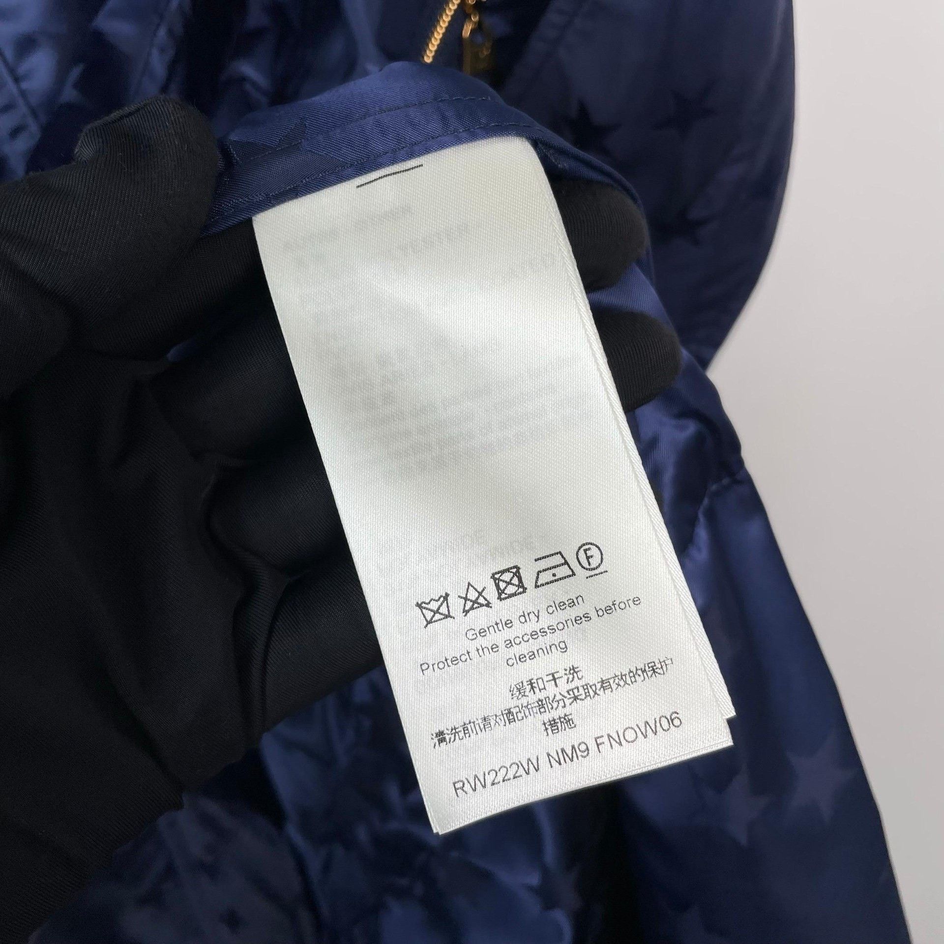 Louis Vuitton Louis Vuitton Blue Heavy Coat 36 Men Size US S / EU 44-46 / 1 - 9 Thumbnail