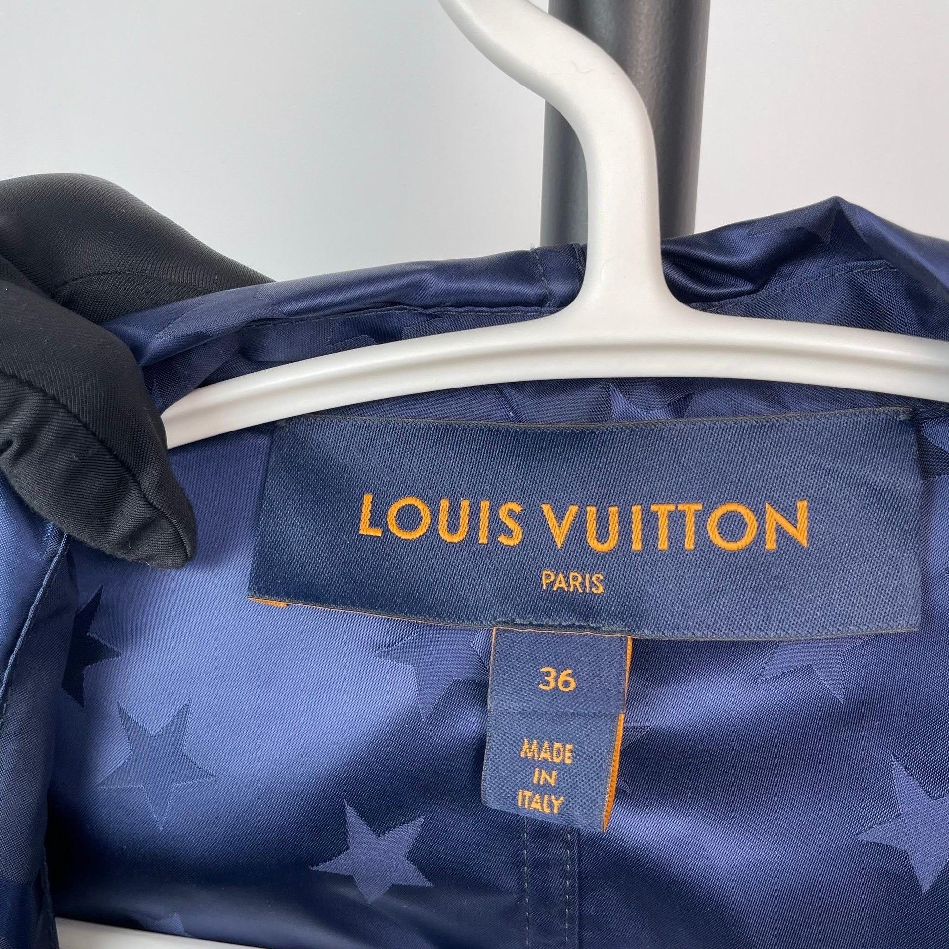 Louis Vuitton Louis Vuitton Blue Heavy Coat 36 Men Size US S / EU 44-46 / 1 - 6 Thumbnail