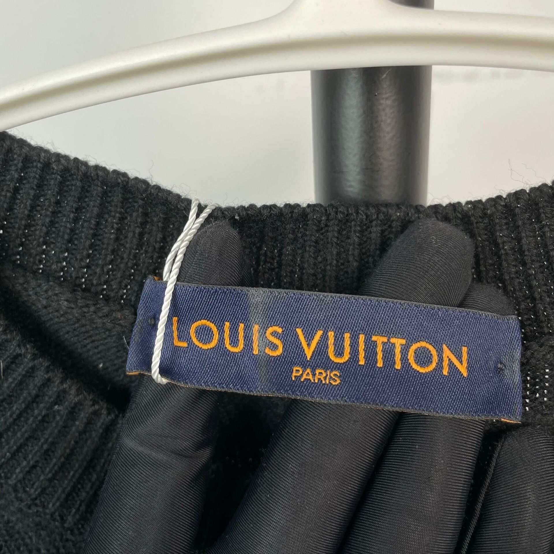 Louis Vuitton Louis Vuitton Sweater L Men Size US L / EU 52-54 / 3 - 5 Thumbnail