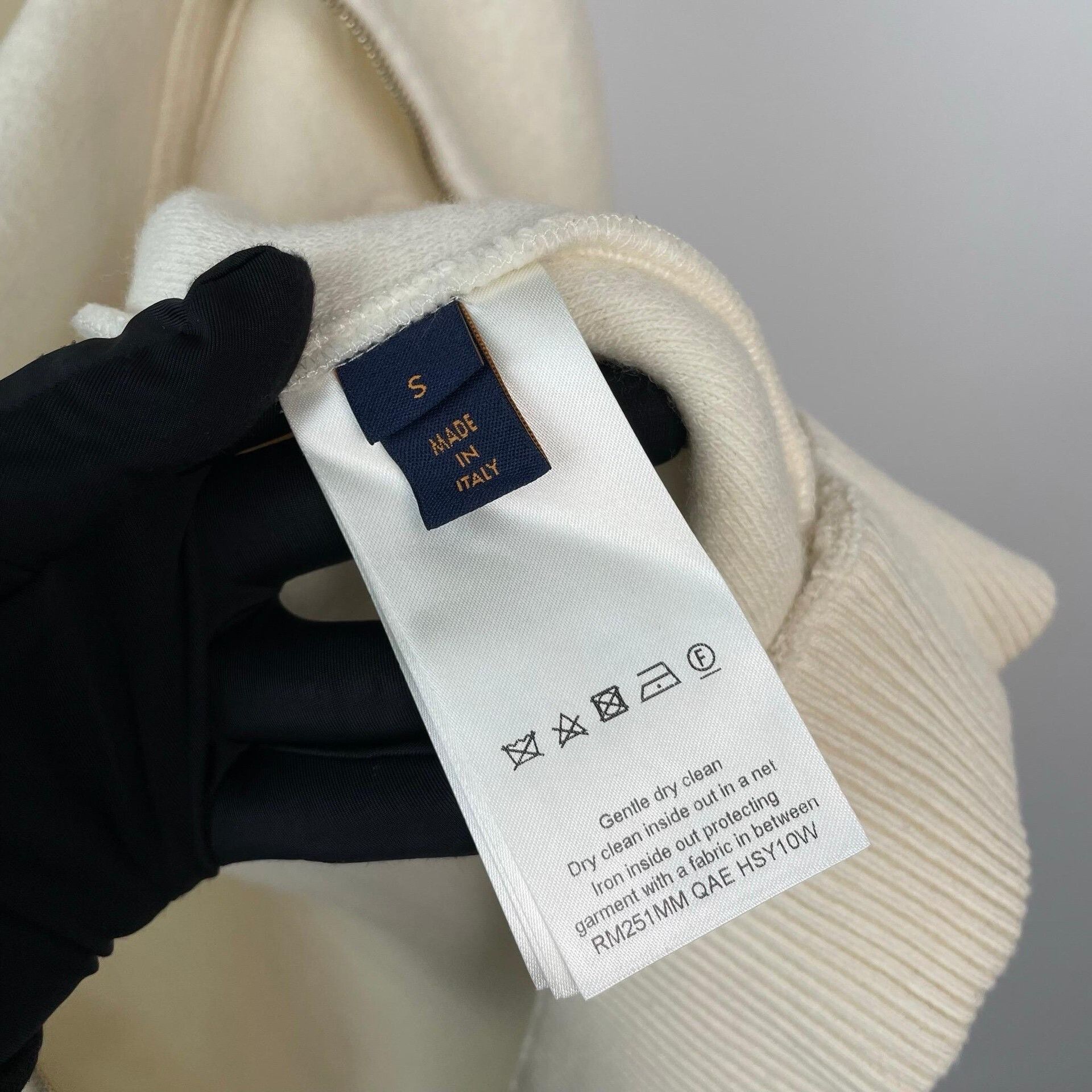 Louis Vuitton Louis Vuitton White Light Jacket S Men Size US S / EU 44-46 / 1 - 8 Thumbnail