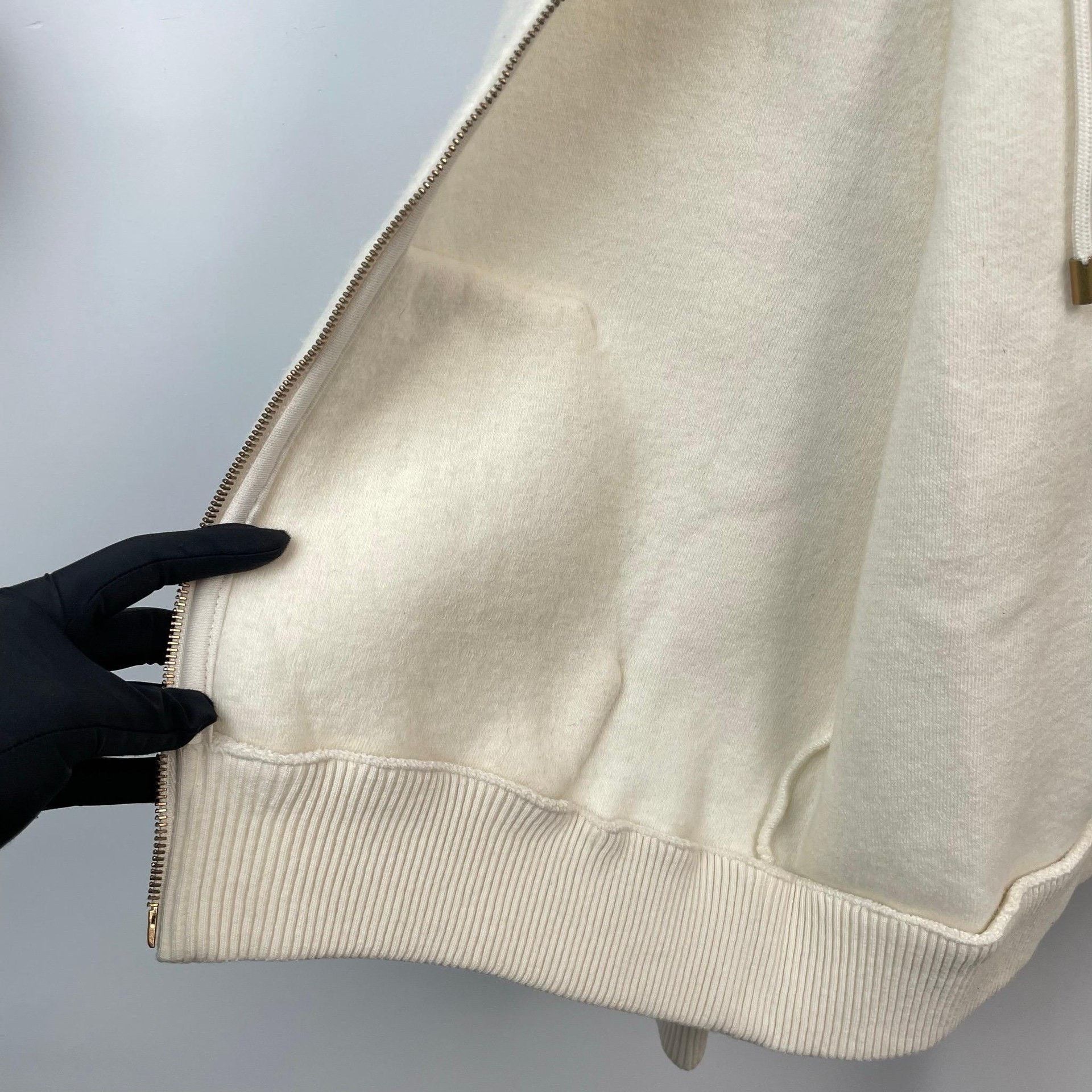 Louis Vuitton Louis Vuitton White Light Jacket S Men Size US S / EU 44-46 / 1 - 5 Thumbnail