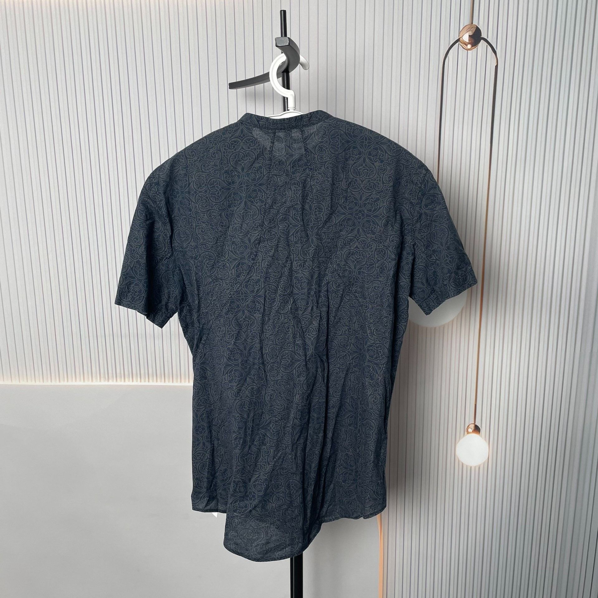 Louis Vuitton Louis Vuitton Blue Shirt M Men Size US M / EU 48-50 / 2 - 2 Thumbnail