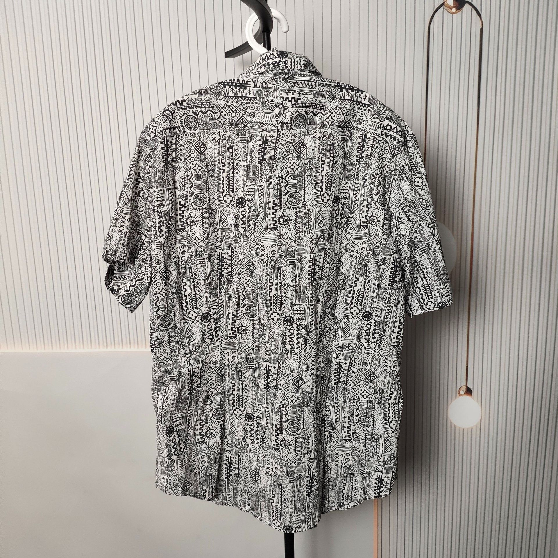 Louis Vuitton Louis Vuitton Gray Shirt M Men Size US M / EU 48-50 / 2 - 2 Thumbnail