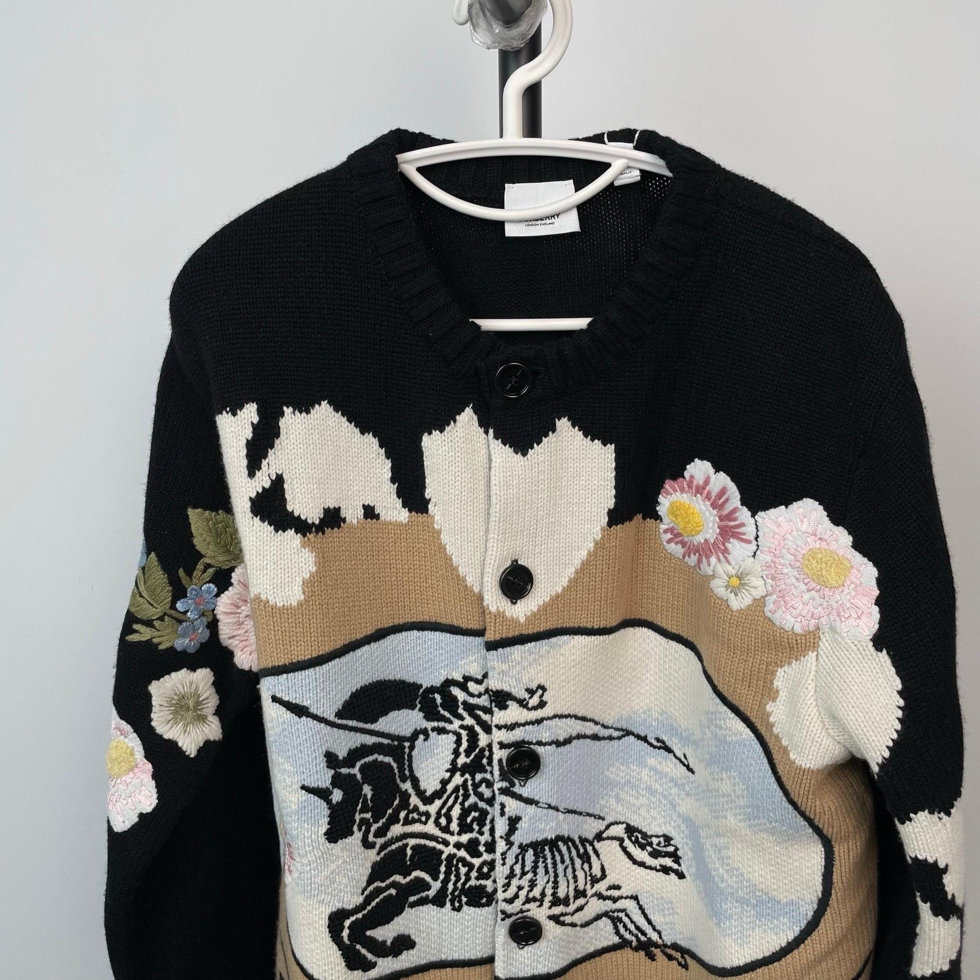 Burberry Burberry Floral Sweater XS Women Size XS / US 0-2 / IT 36-38 - 3 Thumbnail
