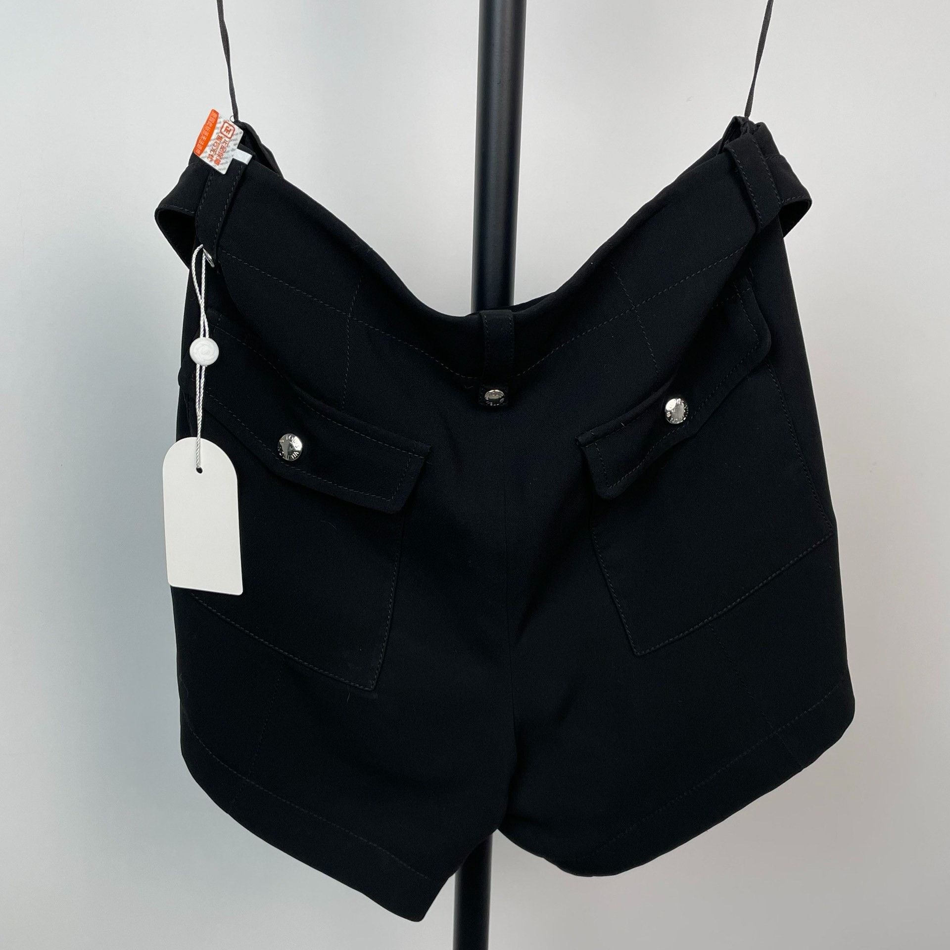 Louis Vuitton Louis Vuitton Black Pants 40 Women Size 40" / US 18 - 2 Thumbnail
