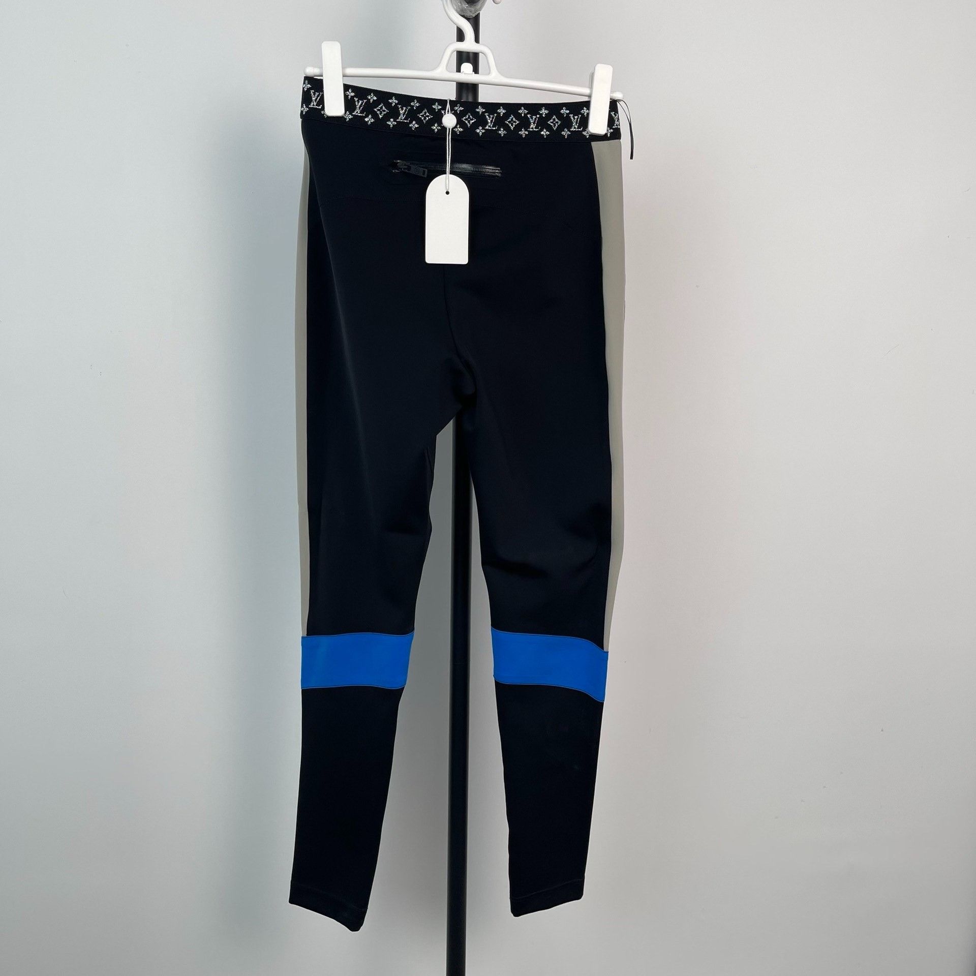 Louis Vuitton Louis Vuitton Multi Casual Pants 38 Men Size US 38 / EU 54 - 2 Thumbnail
