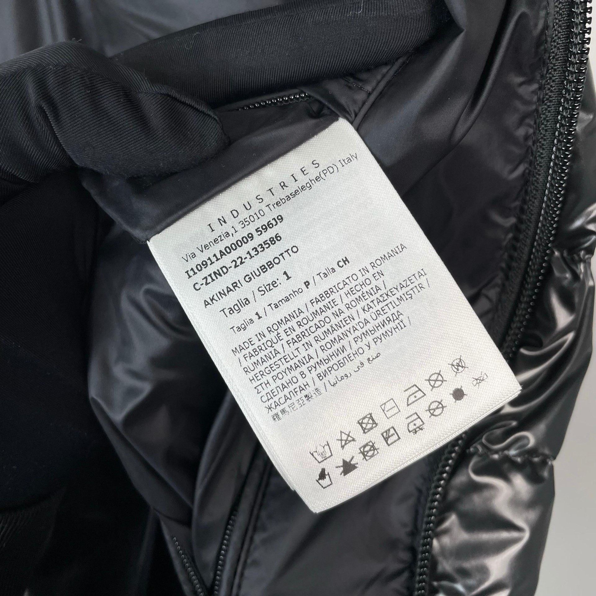 Moncler Moncler Black Heavy Coat 24 Men Size US XS / EU 42 / 0 - 8 Thumbnail