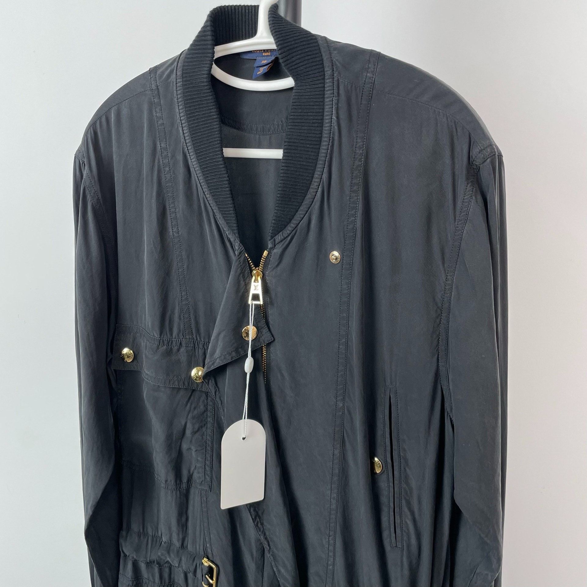 Louis Vuitton Louis Vuitton Black Coat 38 Women Size S / US 4 / IT 40 - 3 Thumbnail