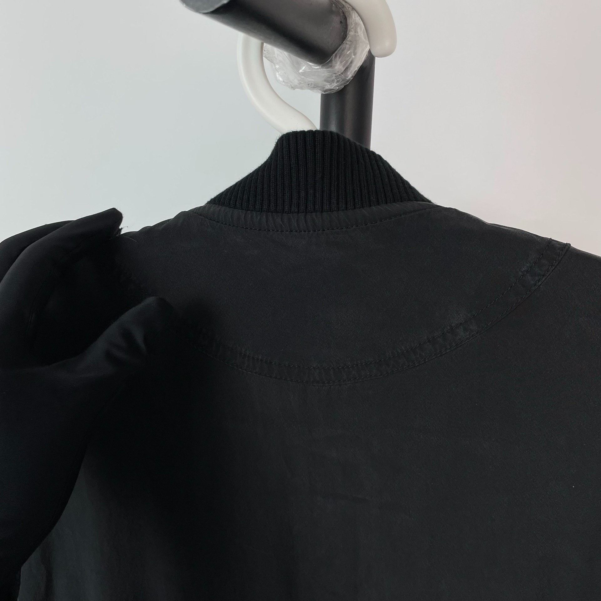 Louis Vuitton Louis Vuitton Black Coat 38 Women Size S / US 4 / IT 40 - 4 Thumbnail